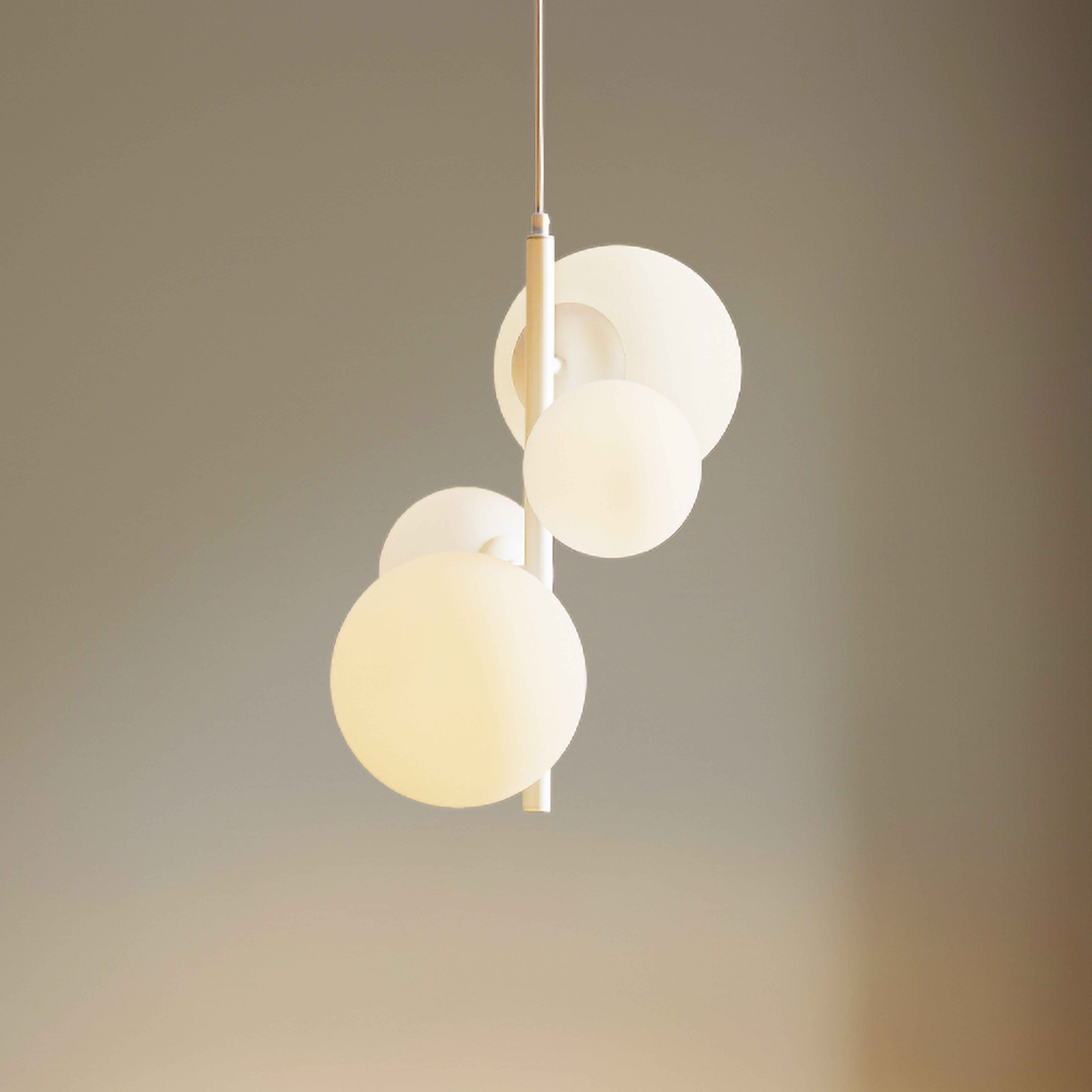 Candeeiro suspenso Dione, branco, com 4 lâmpadas - ALDEX