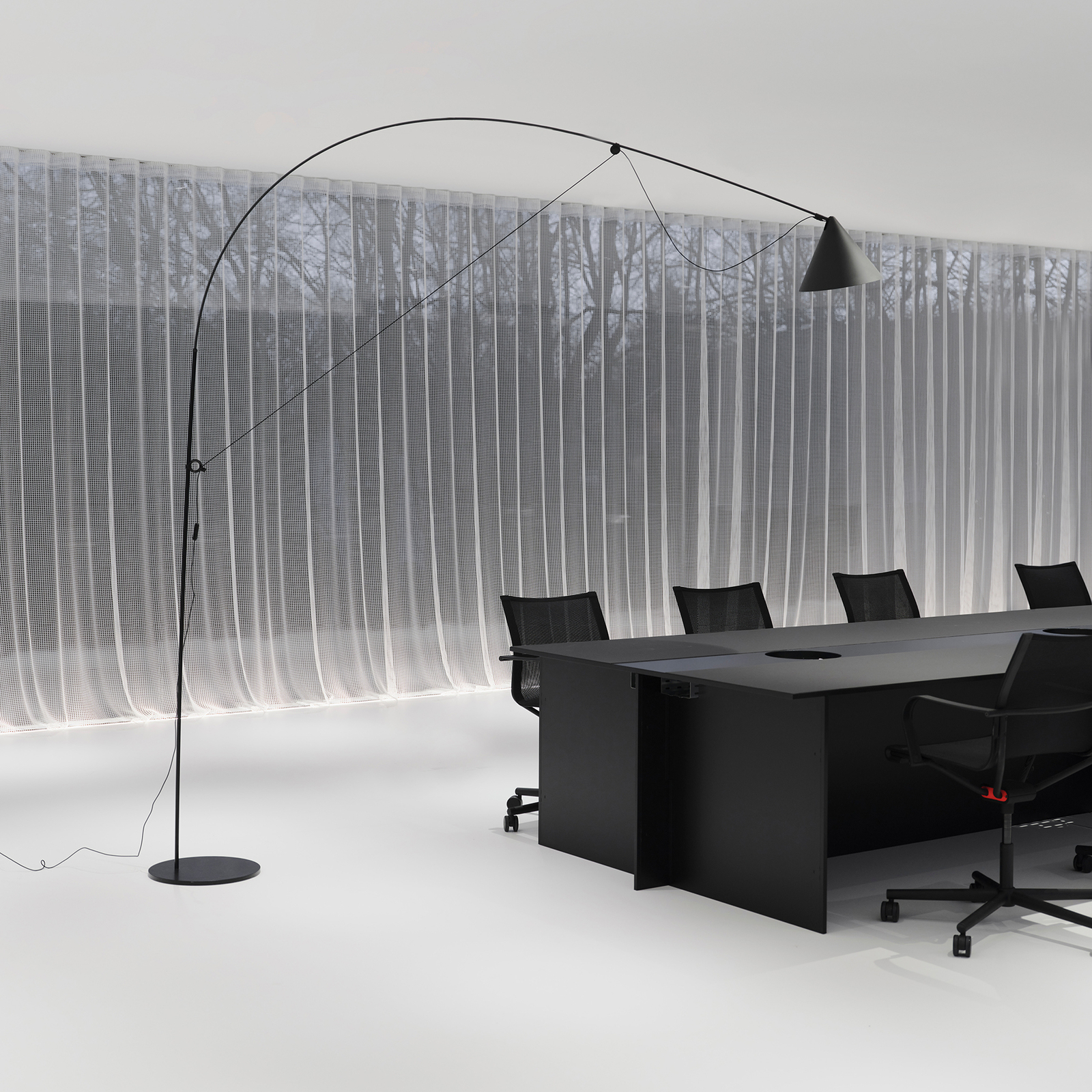 candeeiro de pé LED midgard AYNO XL preto/preto 4.000 K 290 cm