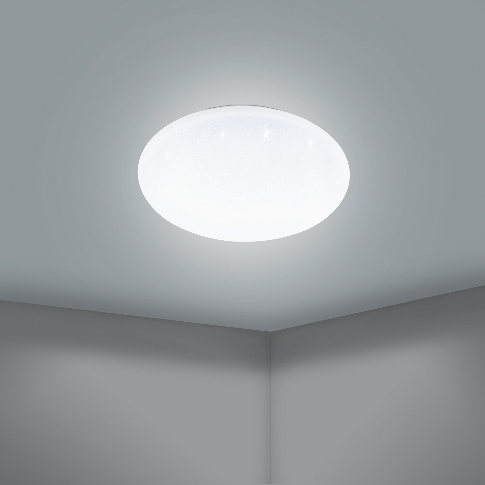 Φωτιστικό οροφής Sandbach σε μαύρο και ορείχαλκο