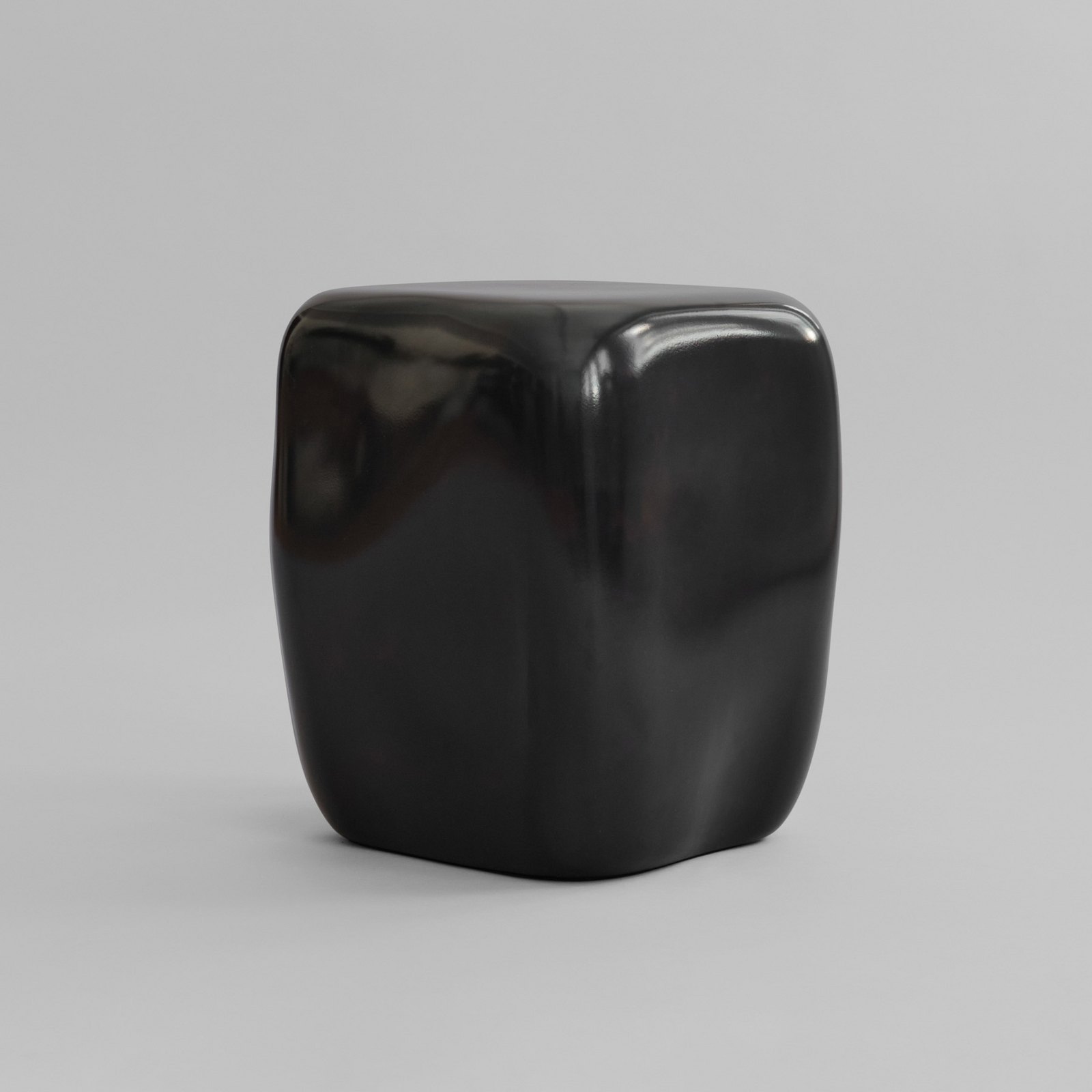 Stolik pomocniczy Ishi czarny Szerokość 31 cm Szkło - 101 Copenhagen