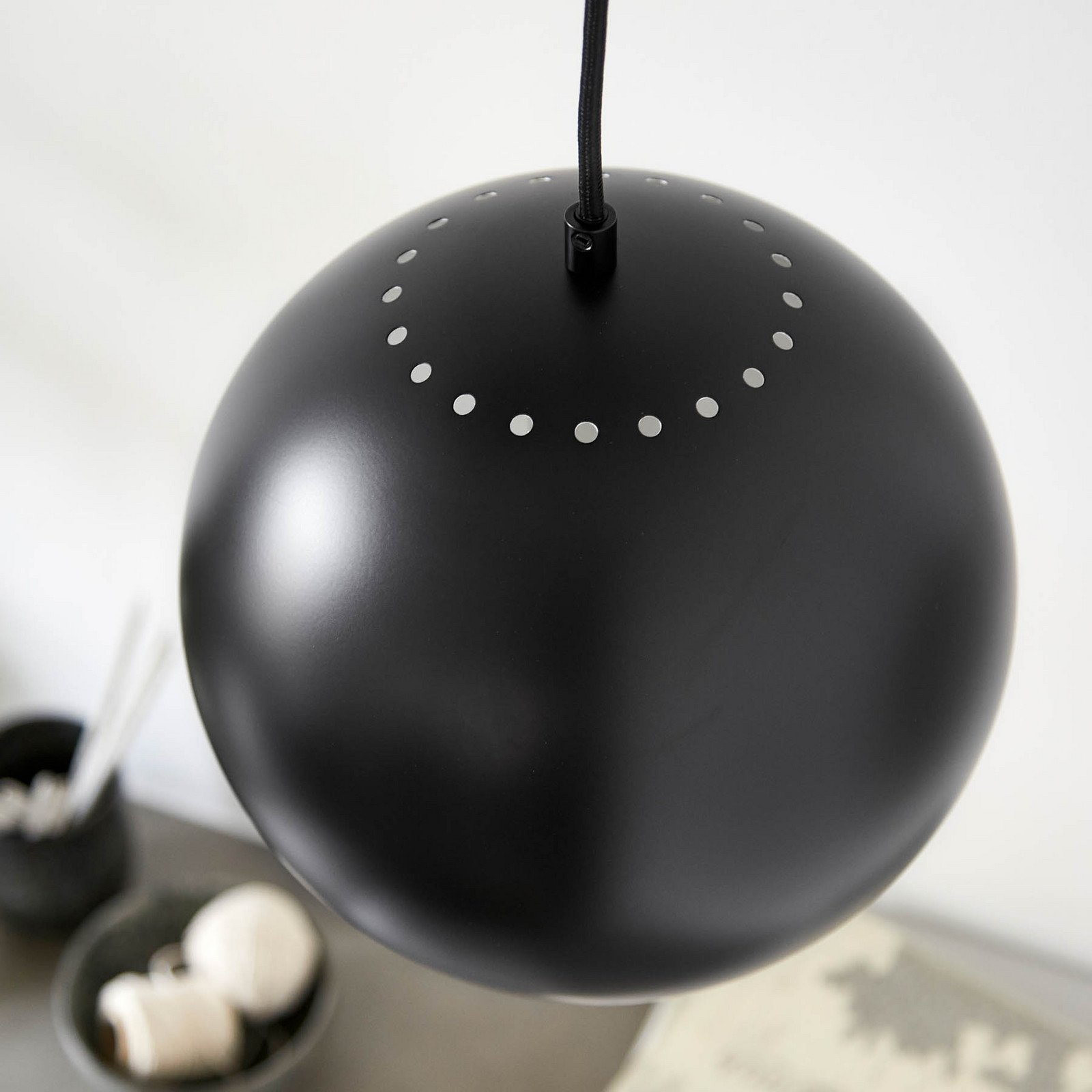 FRANDSEN Lampă suspendată cu bilă Ø 25 cm negru mat - Camera de zi / sufragerie - design - Metal