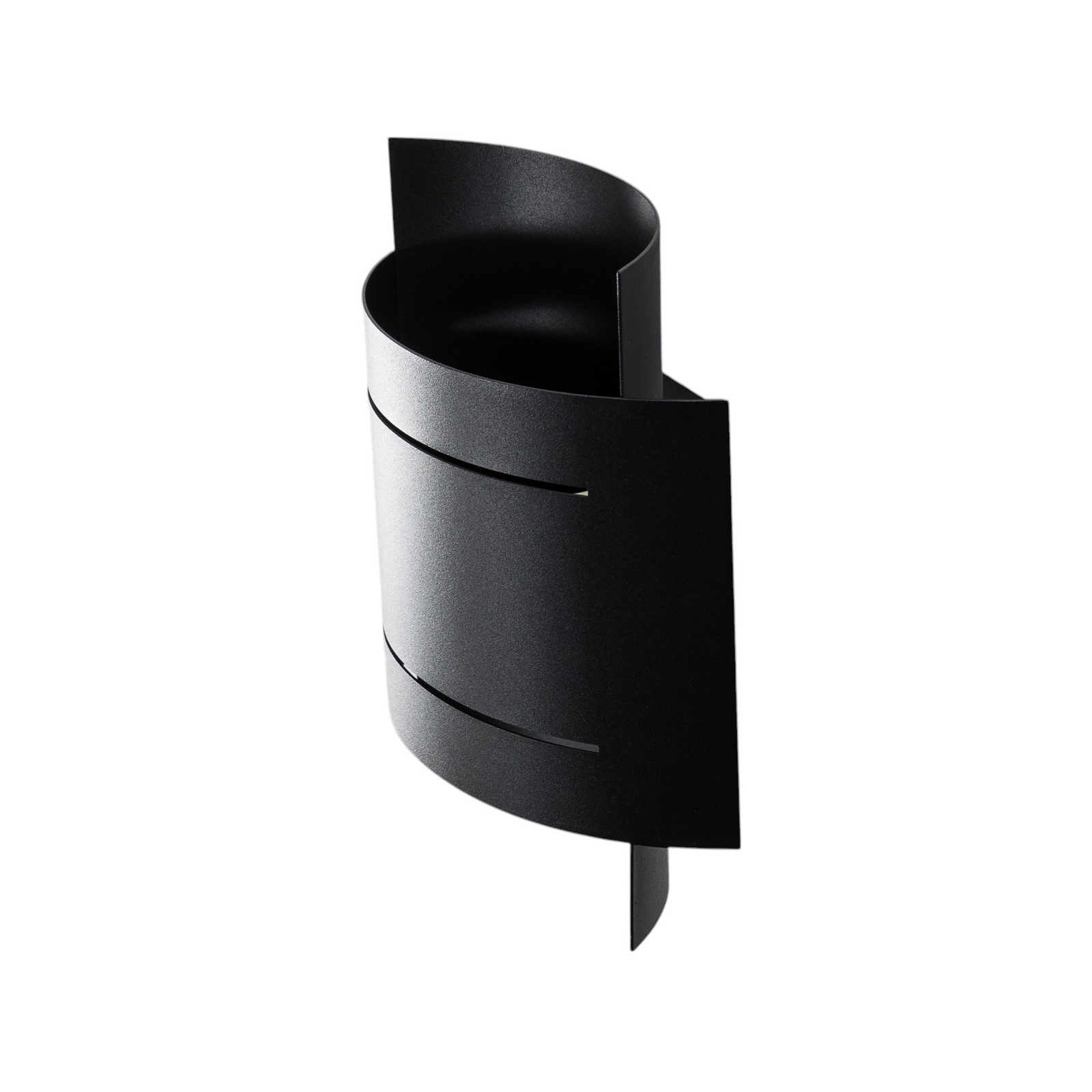 Euluna Isotta wall light, semicircular, black