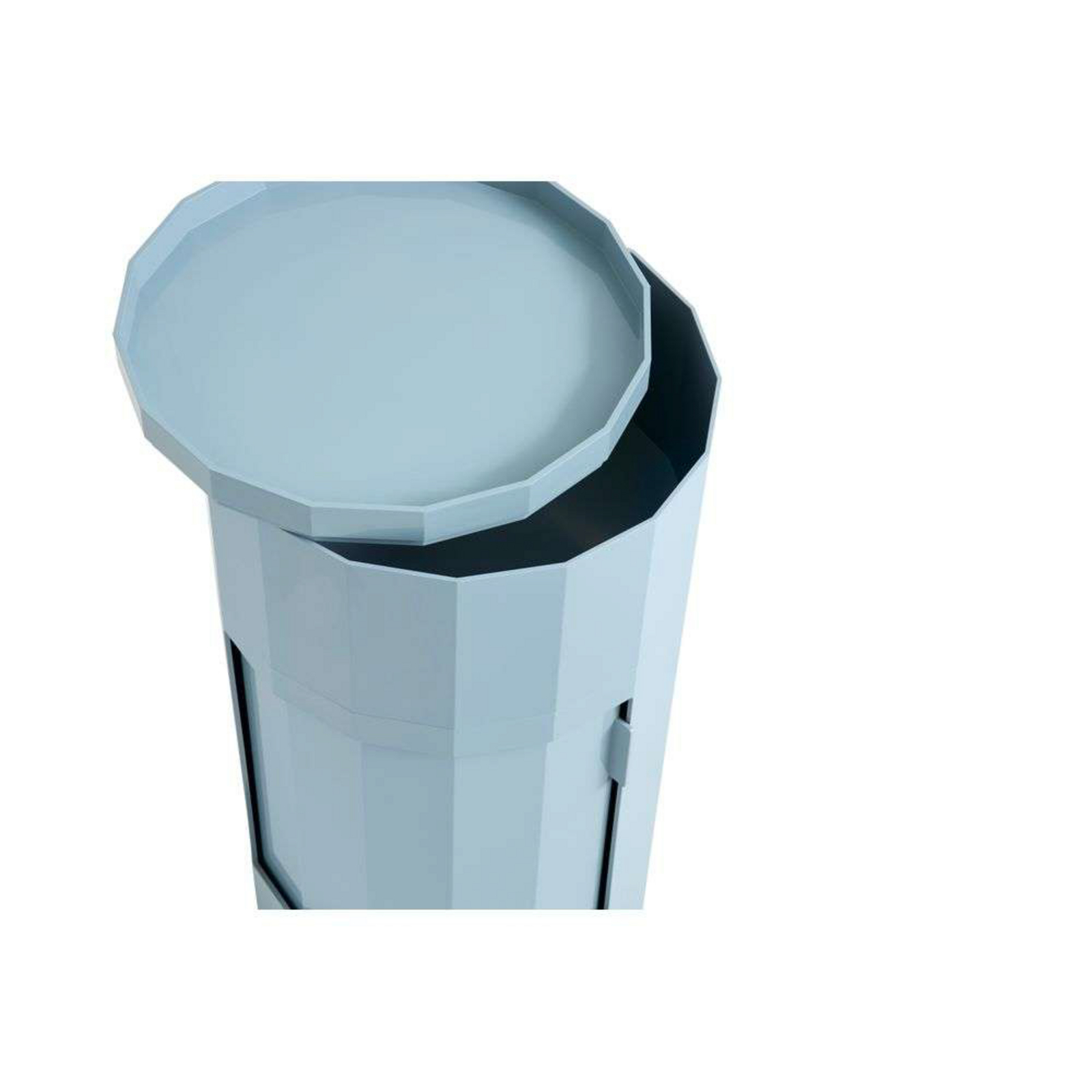 Facet sidebord, blå, 66 cm, ben og hjul - HAY