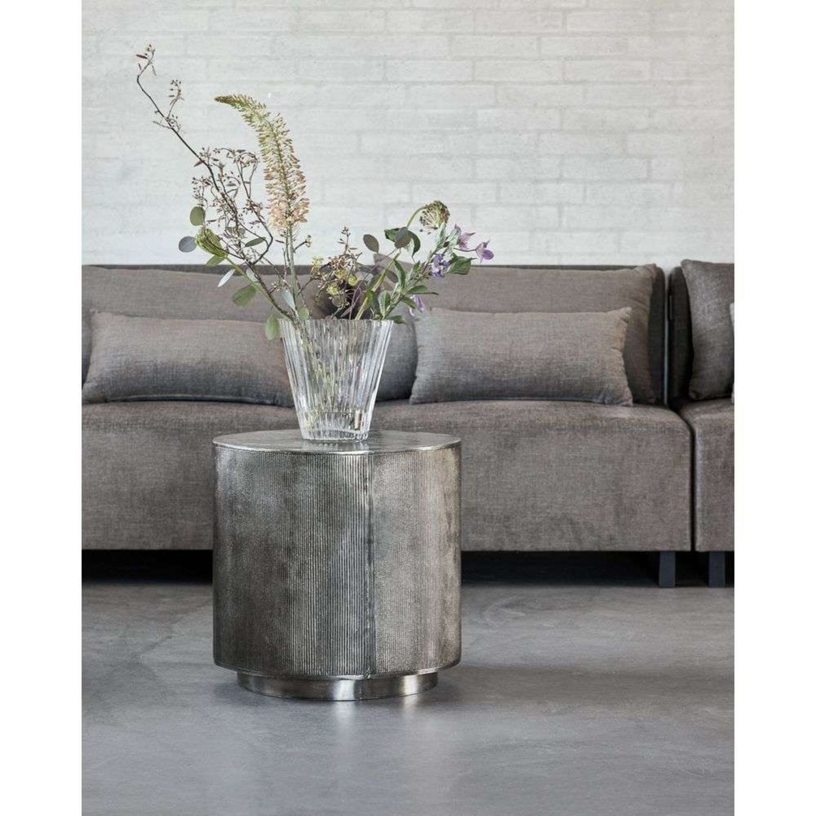 Rota Sofa de masă H50 Ø50 Brushed Silver - House Doctor