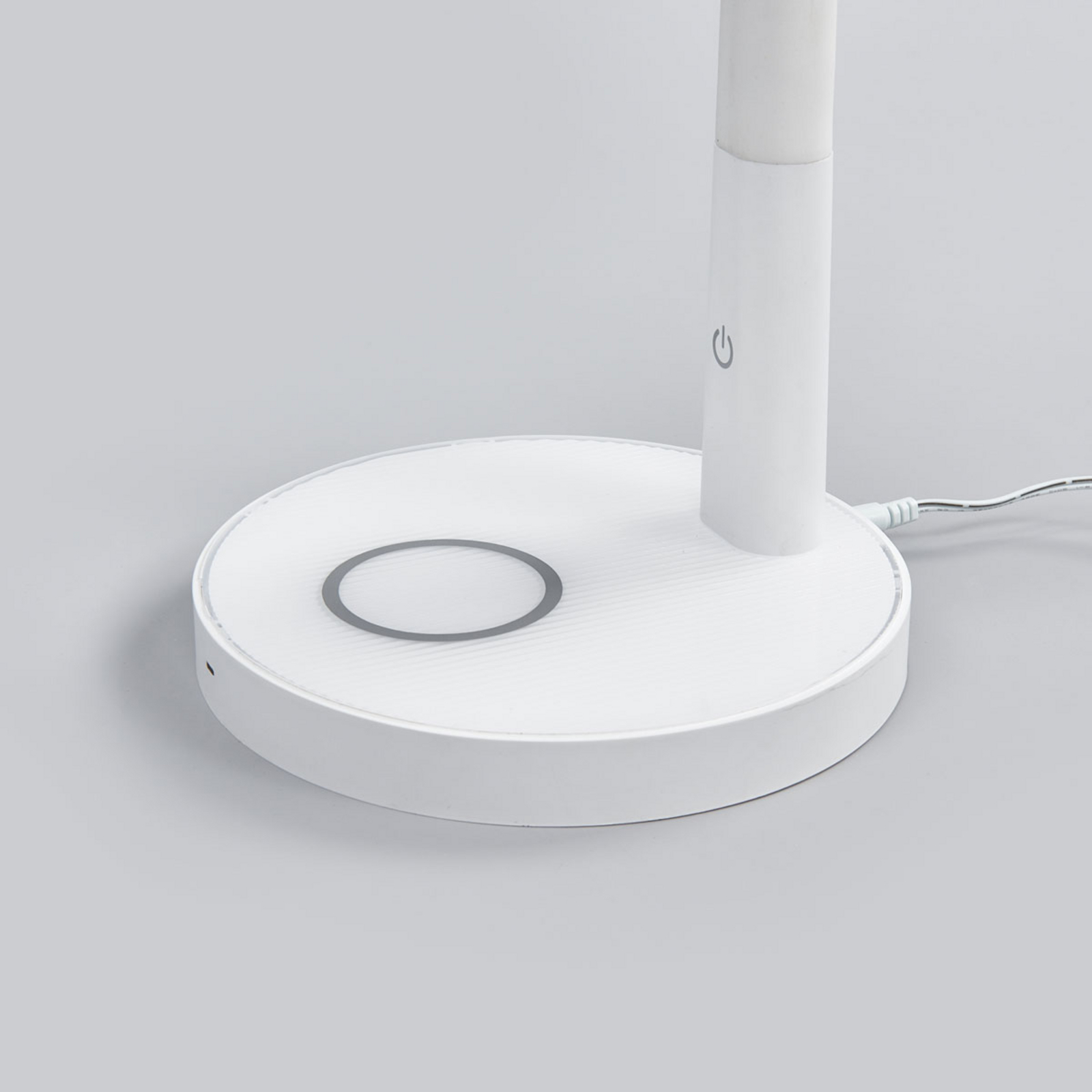 Maily hvit LED skrivebordslampe, USB tilkobling Maily hvit LED skrivebordslampe, USB tilkobling
