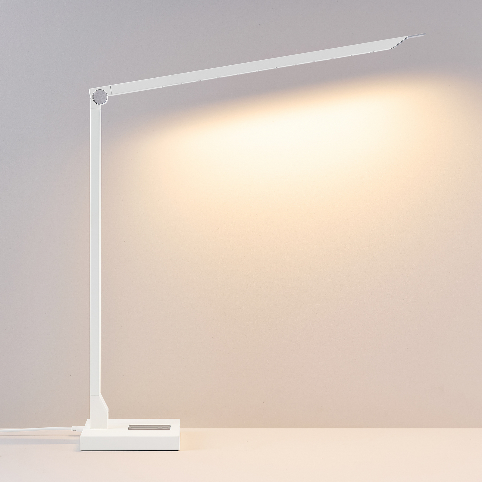 Lámpara de mesa LED FLOYD PRO, blanca, 55 cm, CCT, atenuable
