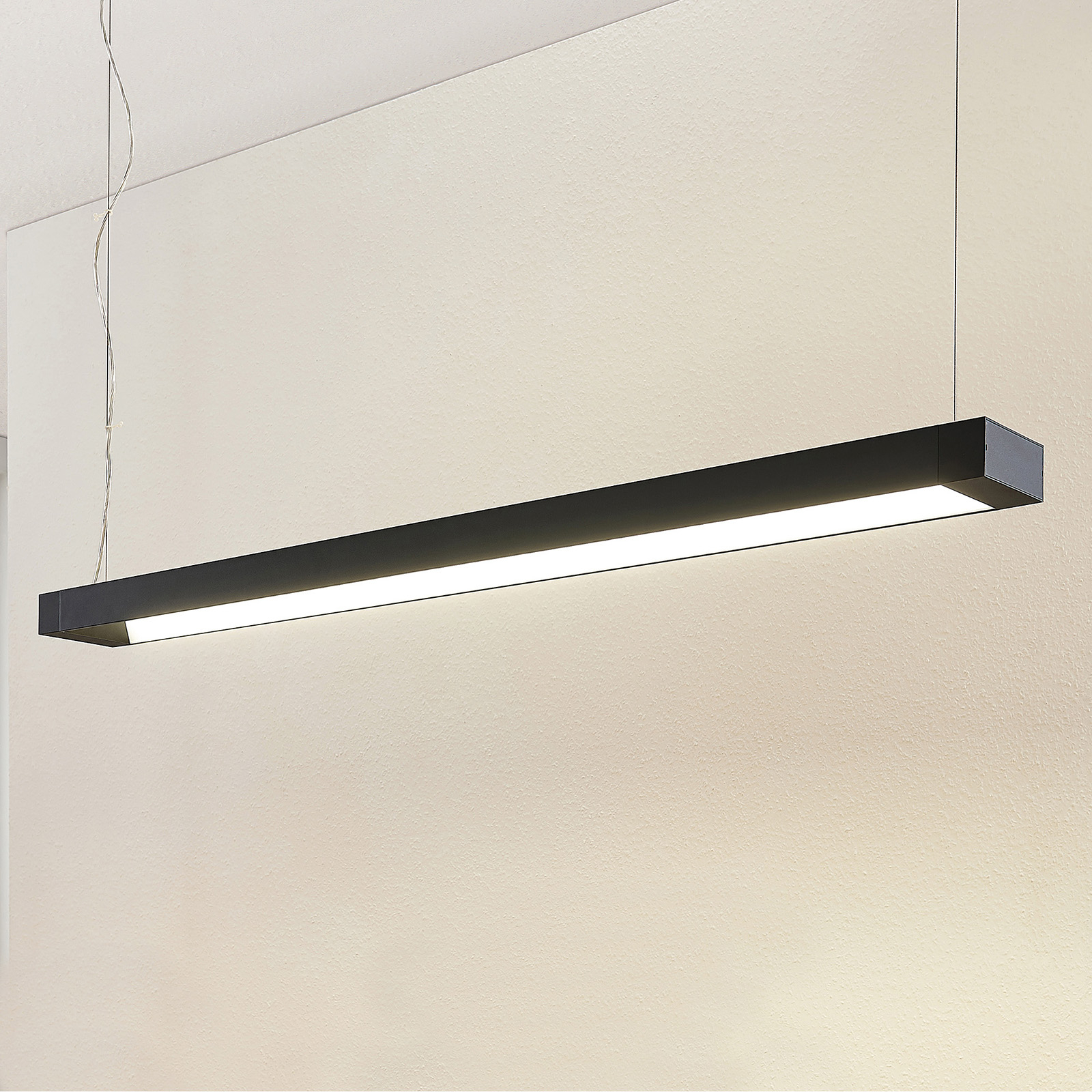 Arcchio Cuna LED függő, fekete, szögletes 122 cm