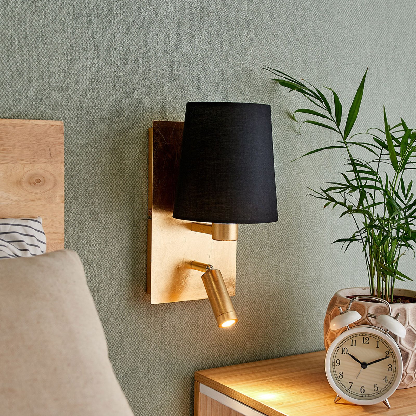 Aiden Wall Lamp Gold/Black - Lindby