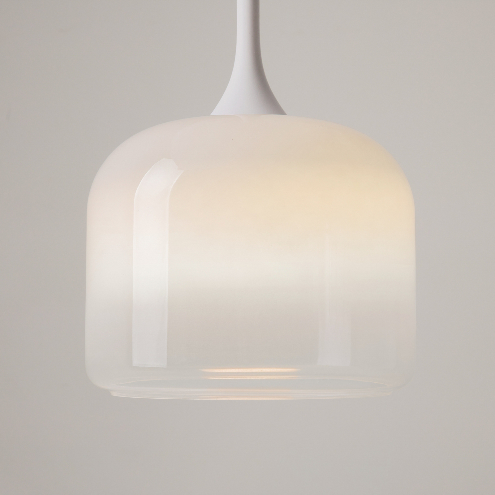 Maytoni LED-riippuvalaisin Spirito, valkoinen, lasi/metalli, Ø 26 cm