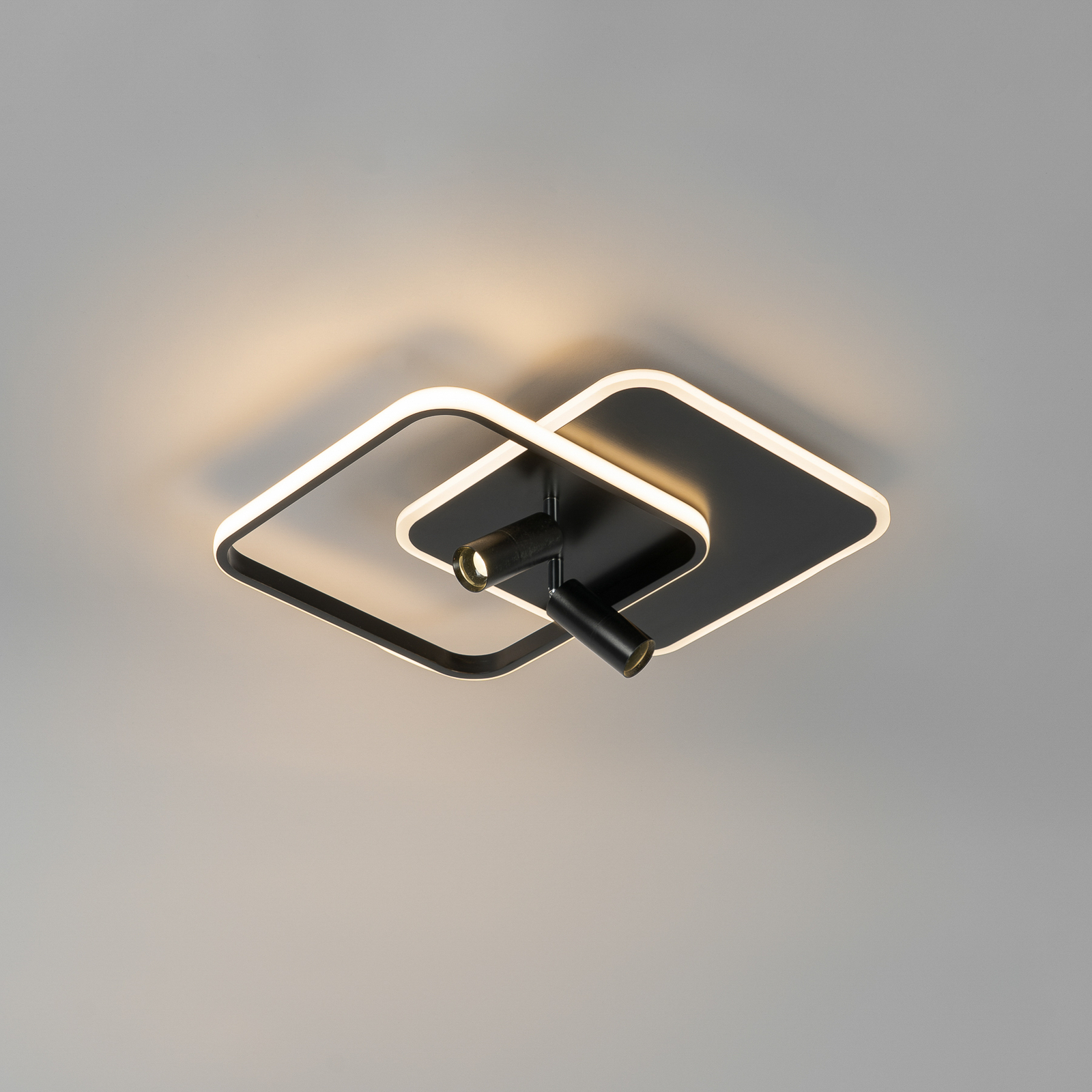 Lucande Tival Lámpara de techo LED angular, 43cm, negro
