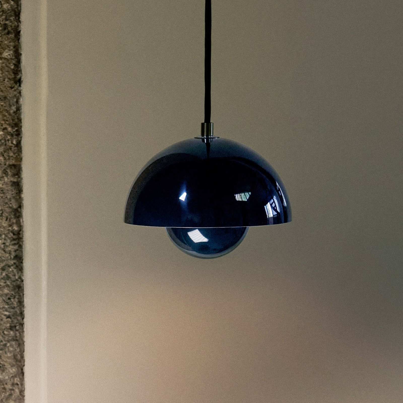 Suspension Flowerpot VP10, Ø 16 cm, bleu acier - &TRADITION