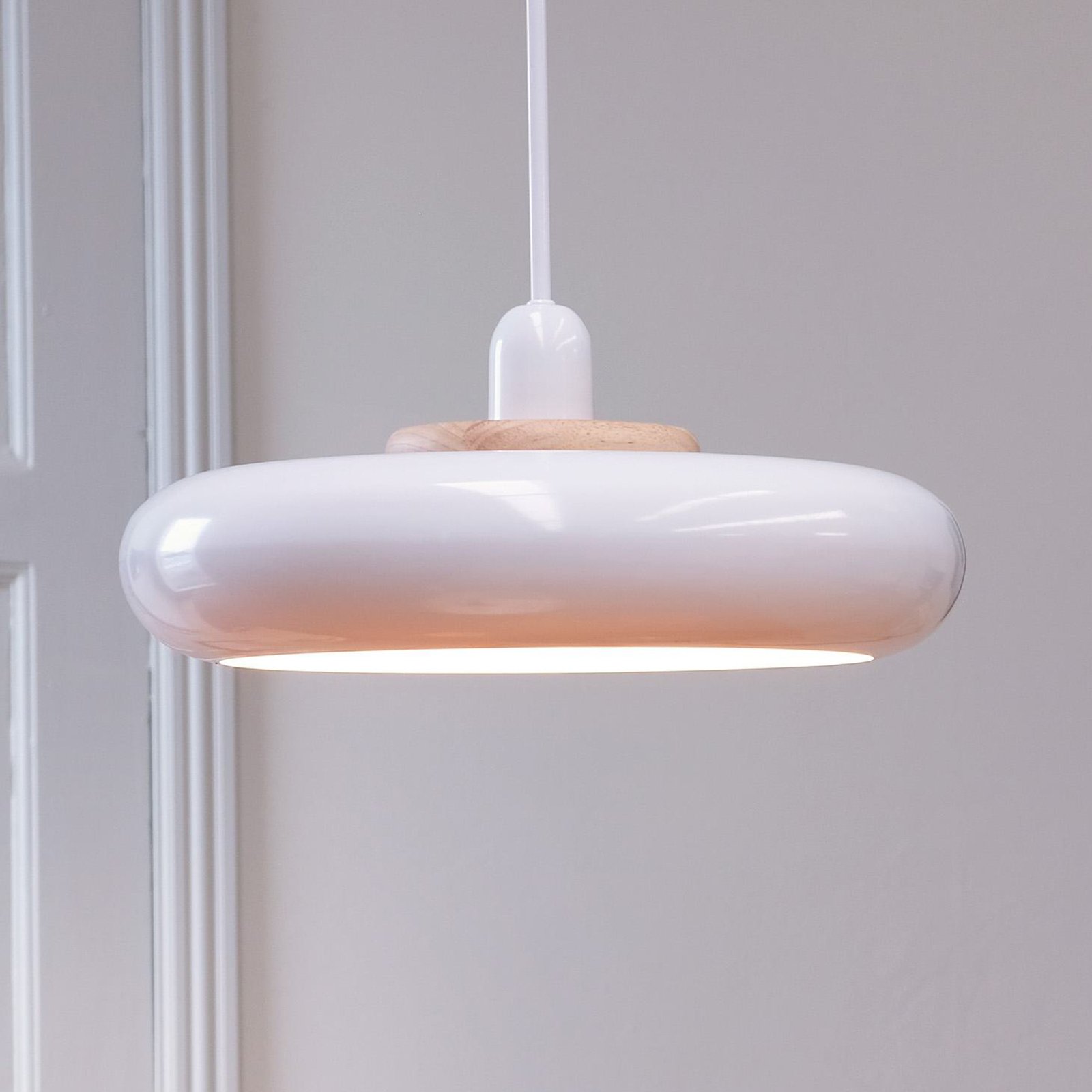 Dyberg Larsen hanging light Planet, white, Ø 40 cm, metal