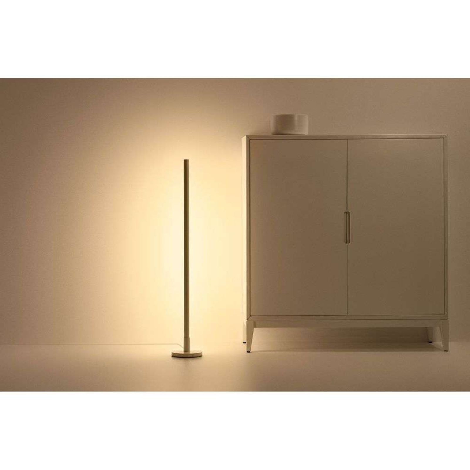 Pole Lampadar Wi-Fi White - WiZ