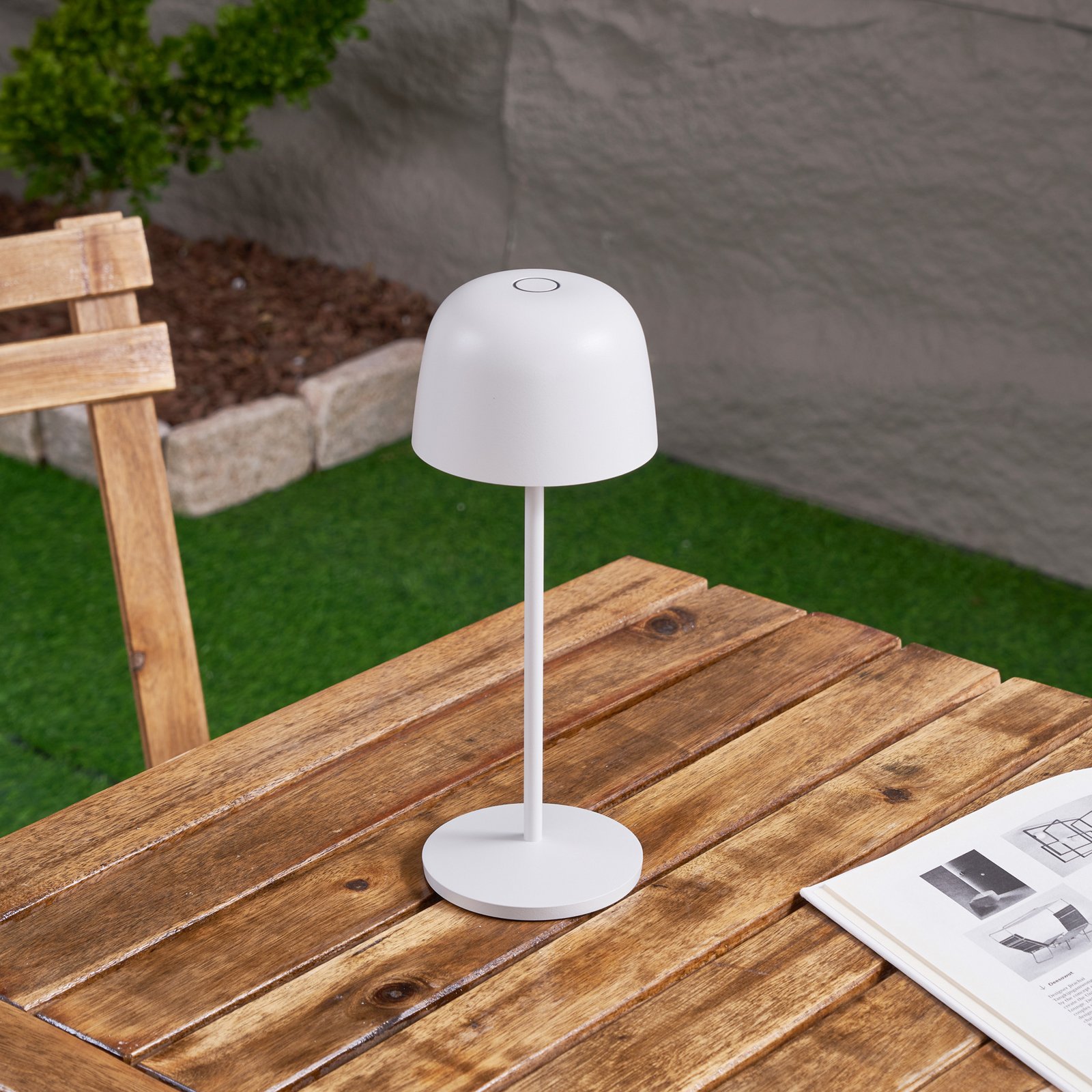 Lampada da tavolo LED Arietty, IP65, 27 cm, dimmerabile, bianca - Lindby