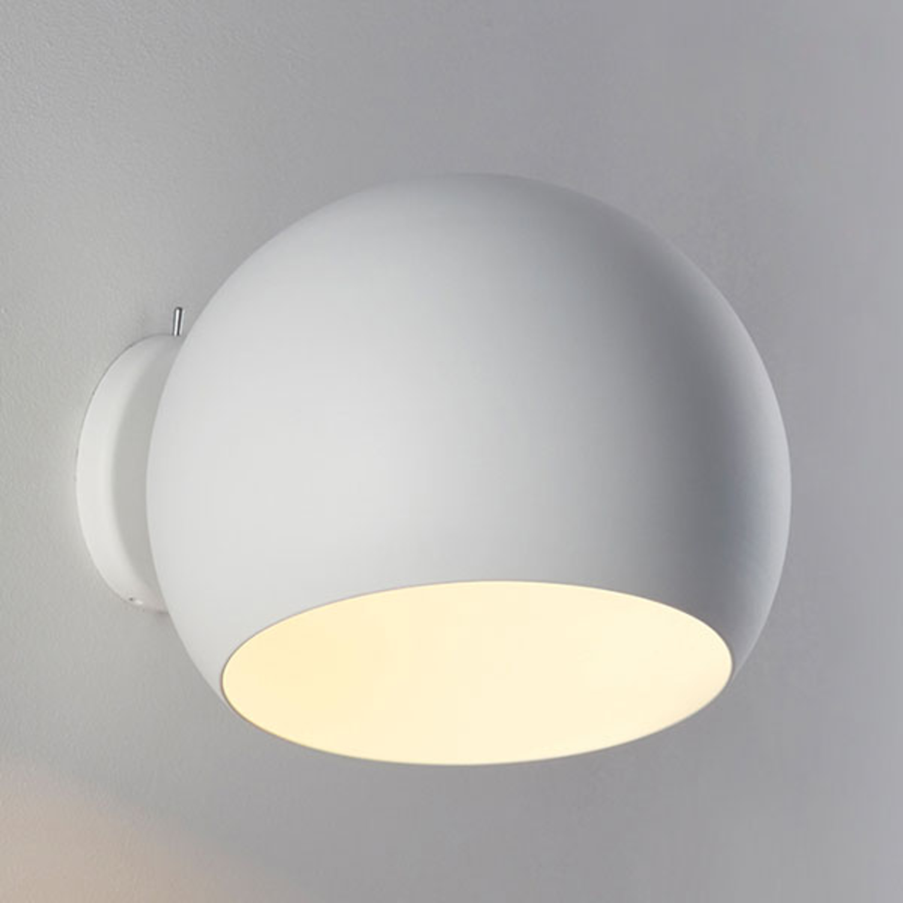 NYTA Nyta Tilt Globe Wall Short wall lamp white, for Living / Dining Room, aluminium, E14, 46 W, energy efficiency: A++, W: 20 cm, H: 18.6 cm