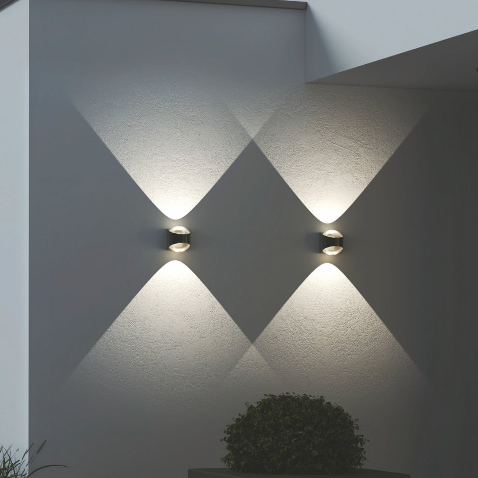 Vanjska zidna svjetiljka Saga gore/dolje crna - LOOM DESIGN Vanjska zidna svjetiljka Saga gore/dolje crna - LOOM DESIGN