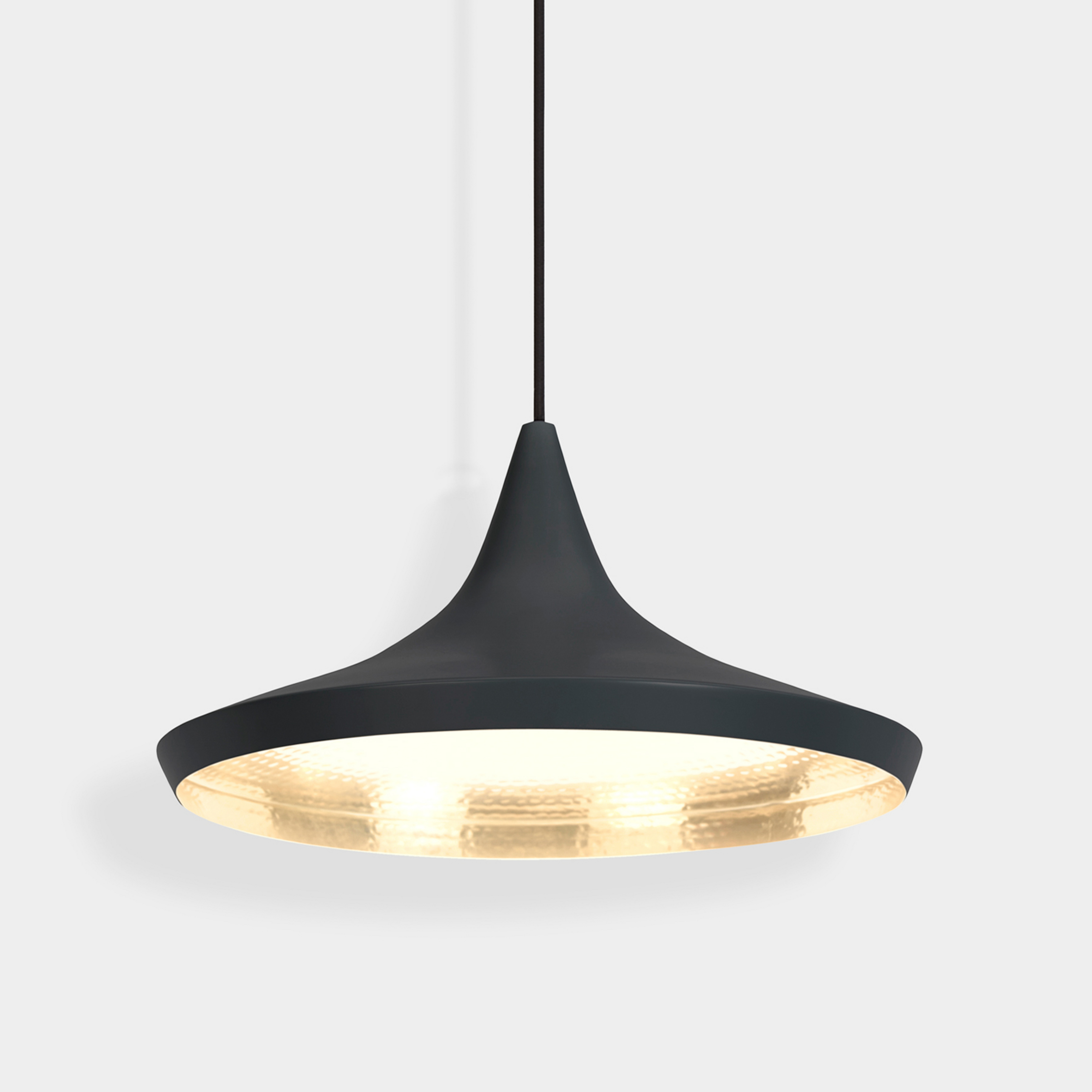 Závěsné světlo Beat Flat LED, černé, Ø 56 cm – Tom Dixon
