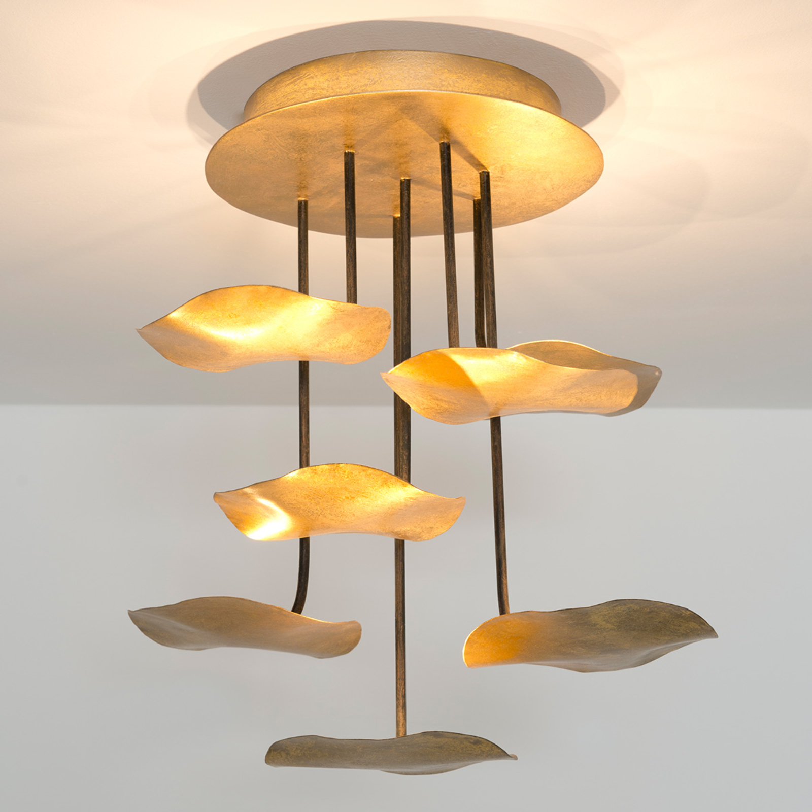 Indirectly shining Sette Gnomo LED ceiling lamp