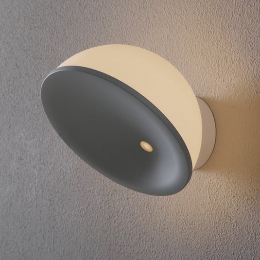 Foscarini Beep LED wall light, 360° rotatable | Lights.co.uk