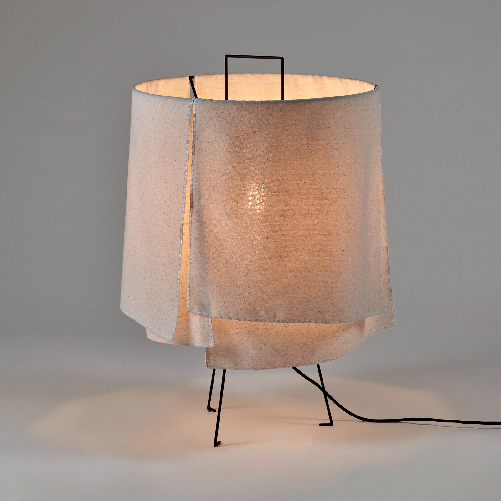 S BLACK BEIGE NOMAD gulvlampe, tekstil, højde 72 cm, E27 – Serax