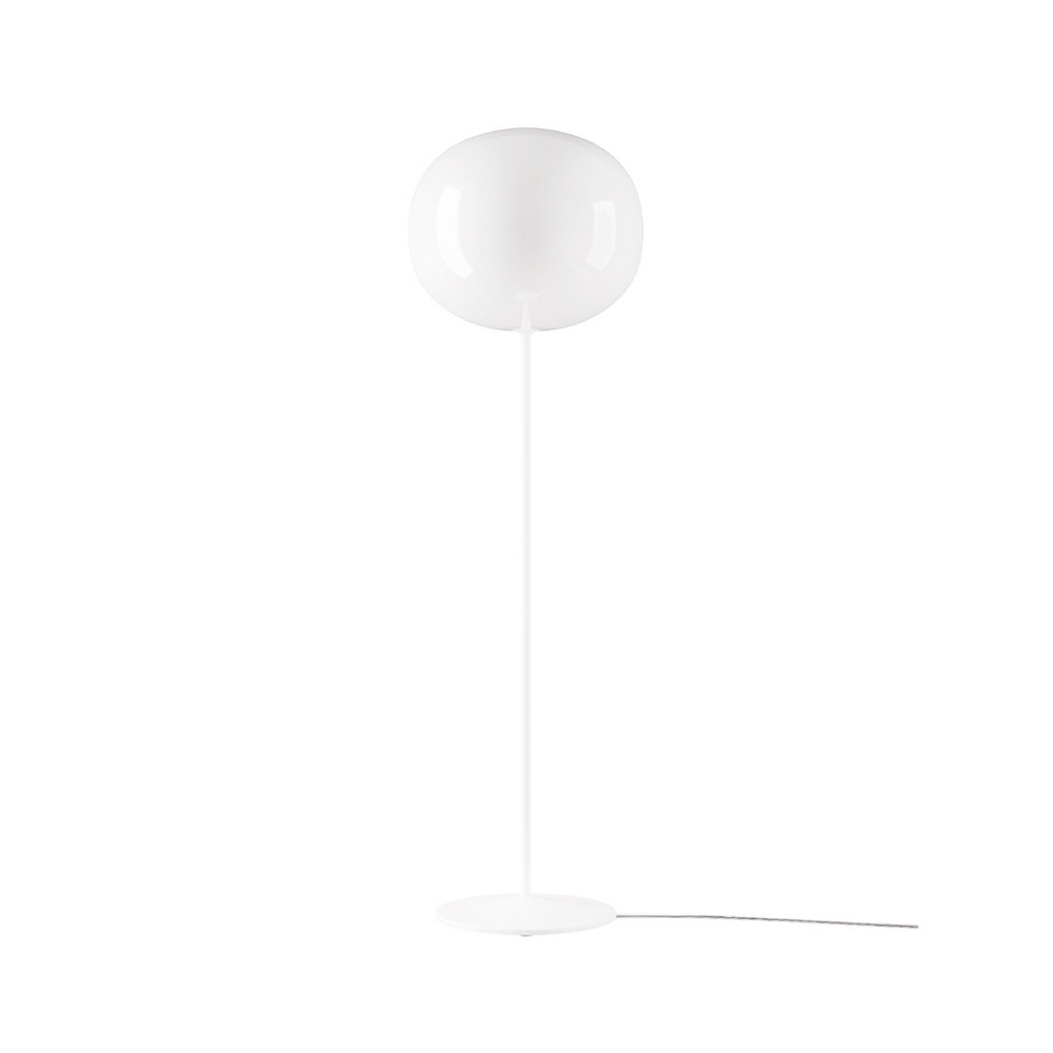 Lodes Volum 42 Golvlampa Short Glossy, vit från Lodes