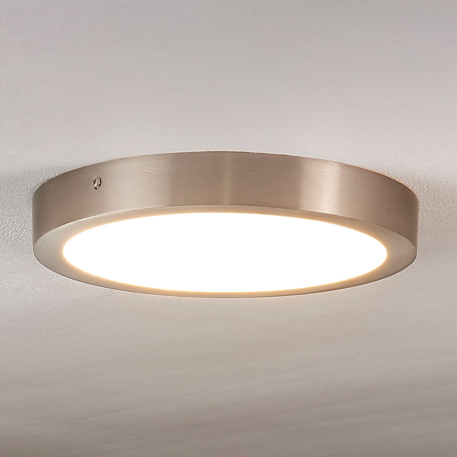 Milea - LED-taklampa i rund form