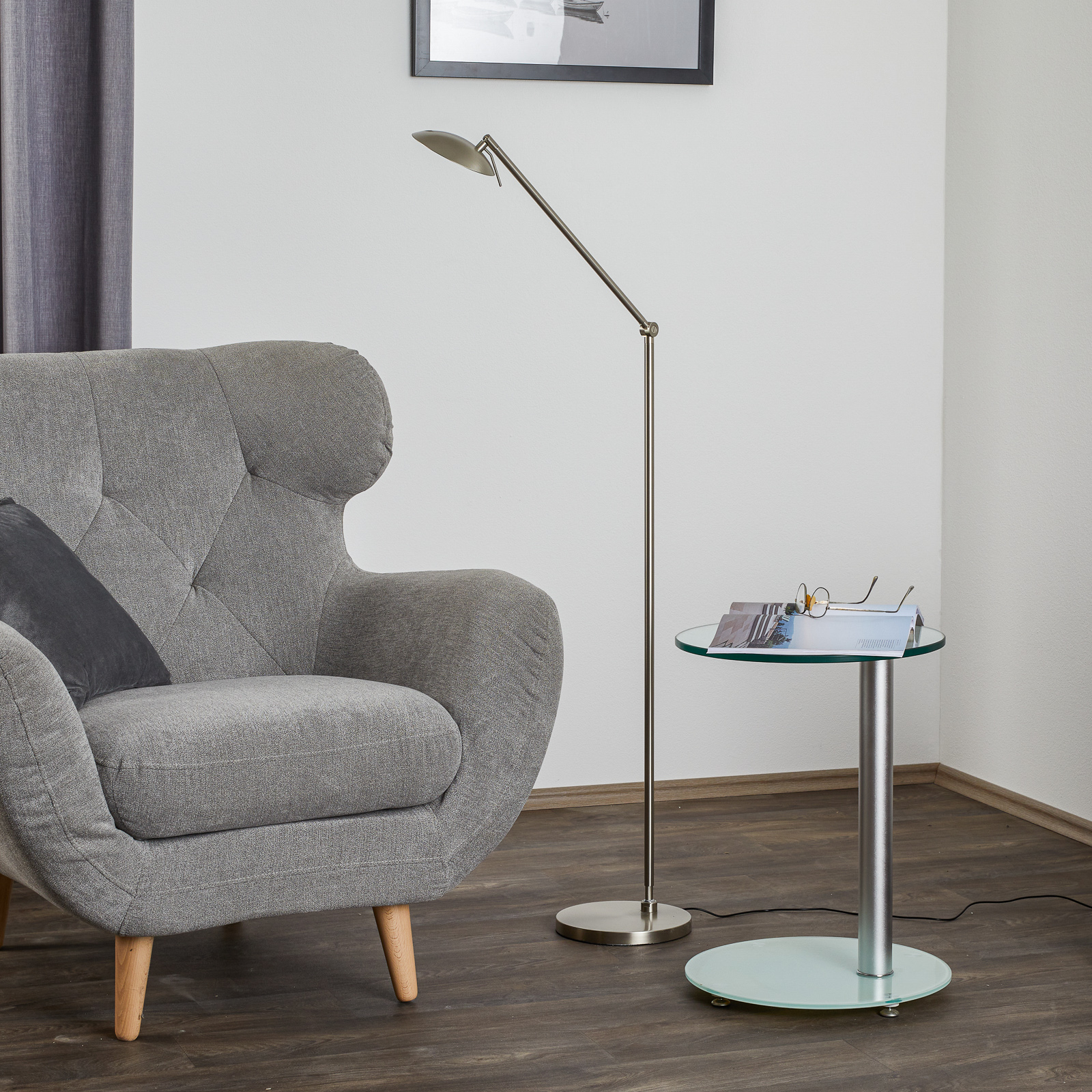 TIJA tilting LED floor lamp with touch dimmer