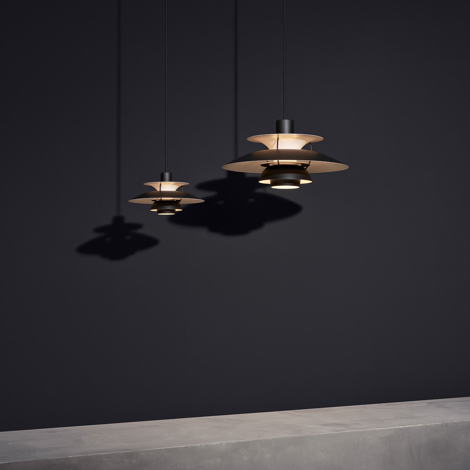 PH 5 Mini Taklampa Monochrome Black - Louis Poulsen