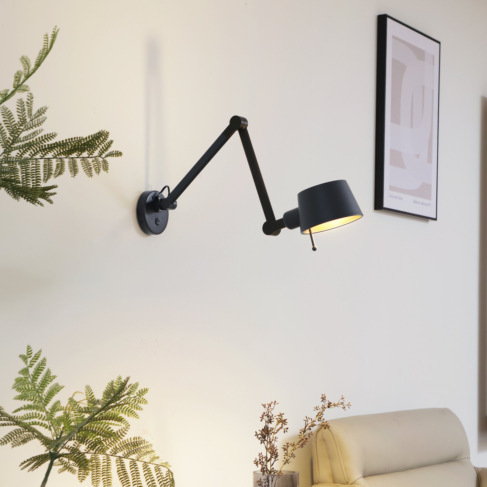 Lucande Wandleuchte Silka, 94 cm, schwarz, verstellbar, E27