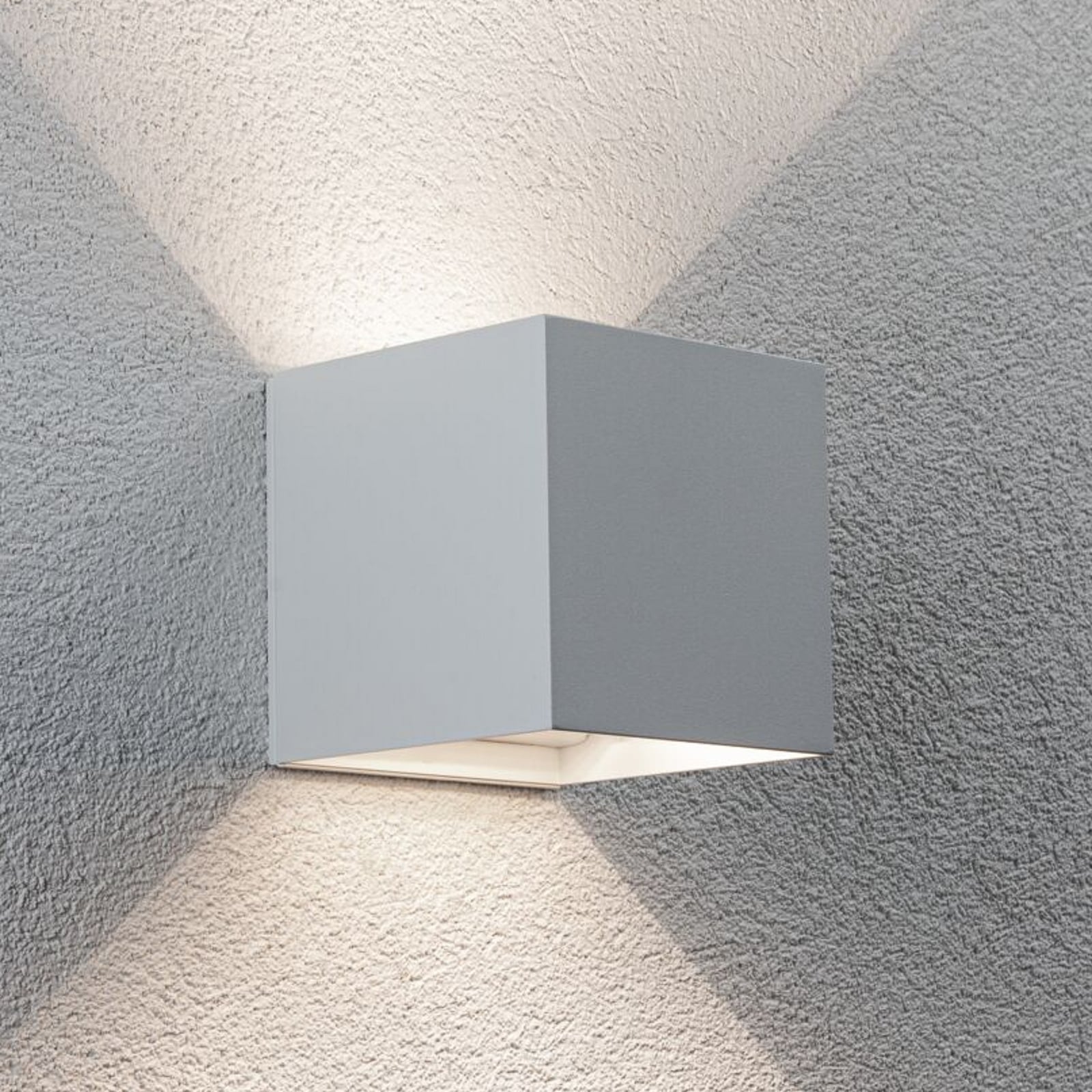 Paulmann Akku-Außenwandleuchte Nyara, weiß 10 cm Sensor IP44