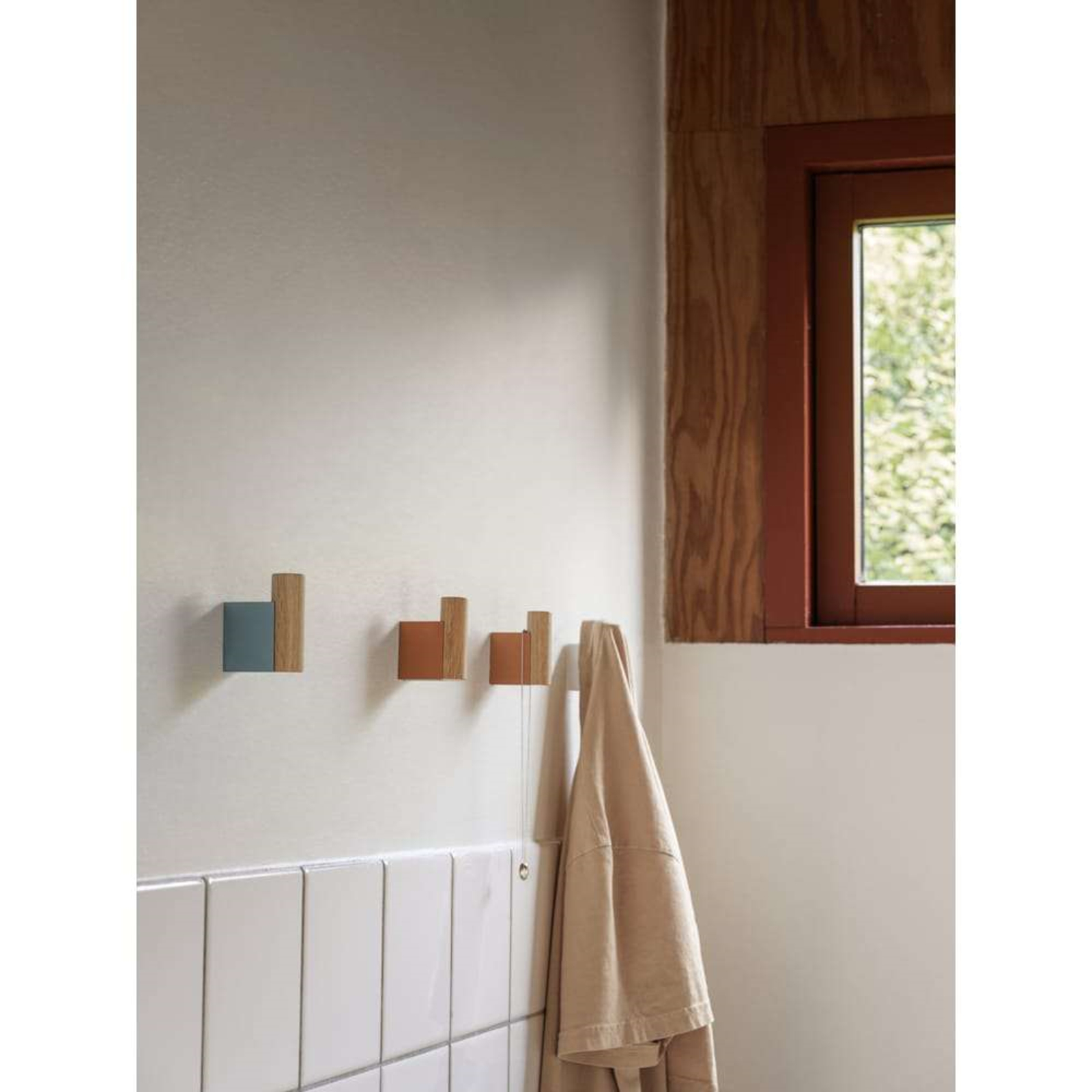 Attach Coat Hook Set of 2 Oak/Dark Green - Muuto