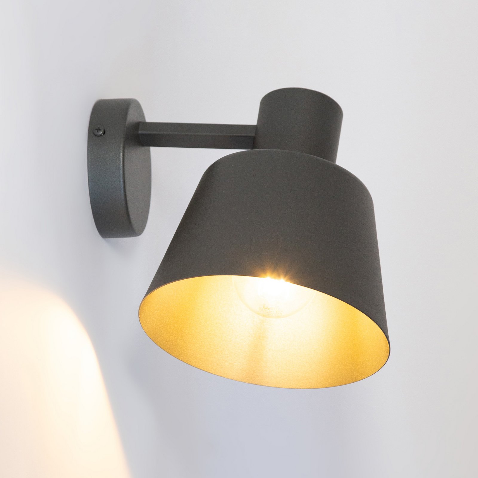 Wandleuchte Dunka, olivgrün, 1-flammig, Stahl, Höhe 17 cm