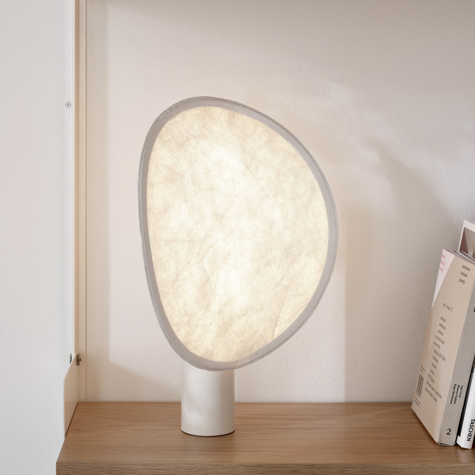 New Works Tense bordlampe med batteri hvit