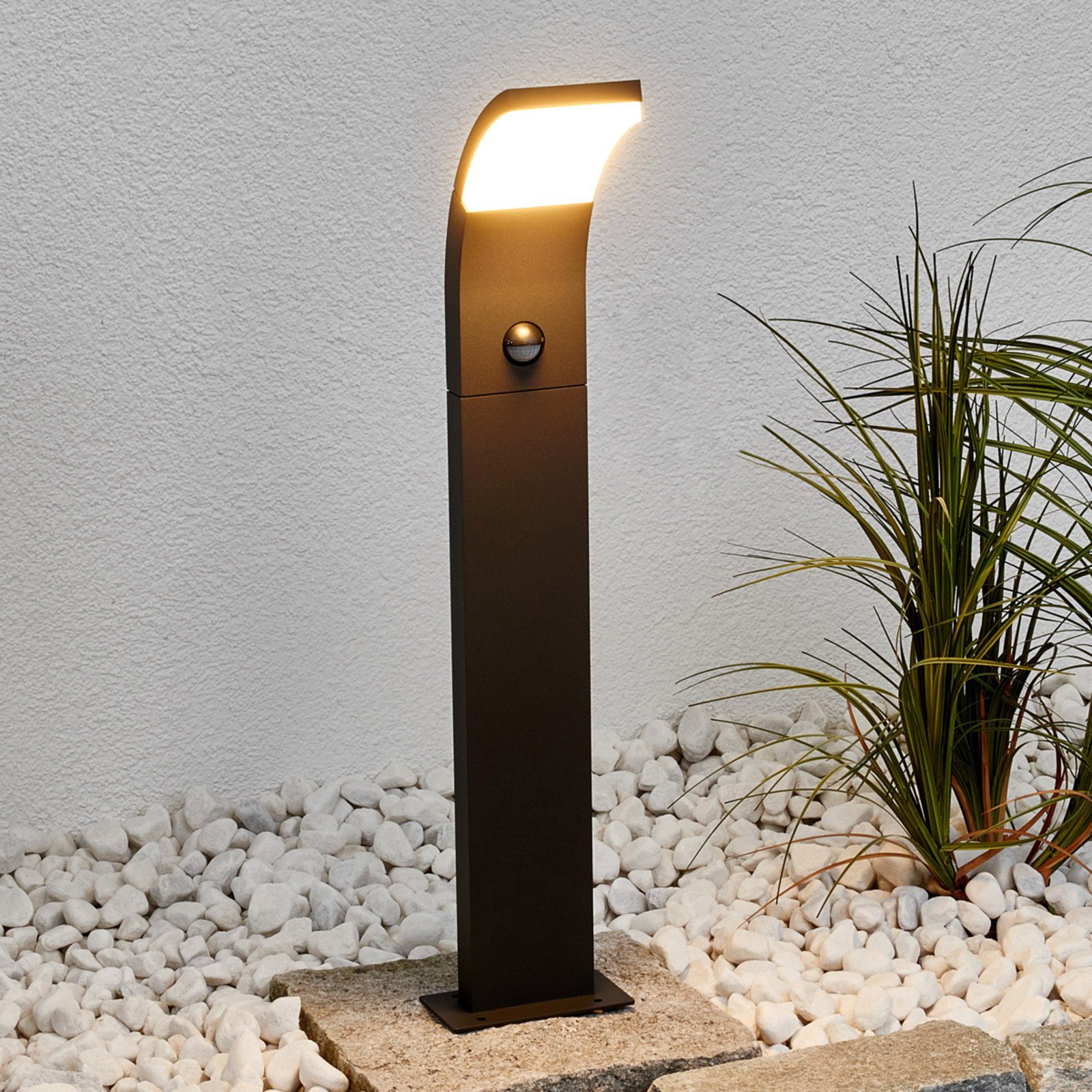 Timm - LED-gatelampe med bevegelsessensor, 60 cm