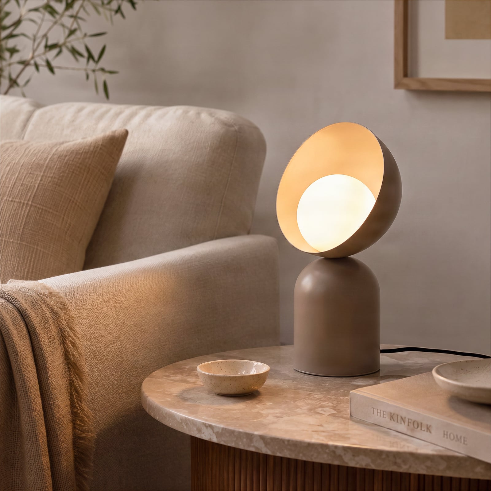 Bordslampa Boto LN1, beige, stål/glas, höjd 31 cm, G9 Bordslampa Boto LN1, beige, stål/glas, höjd 31 cm, G9