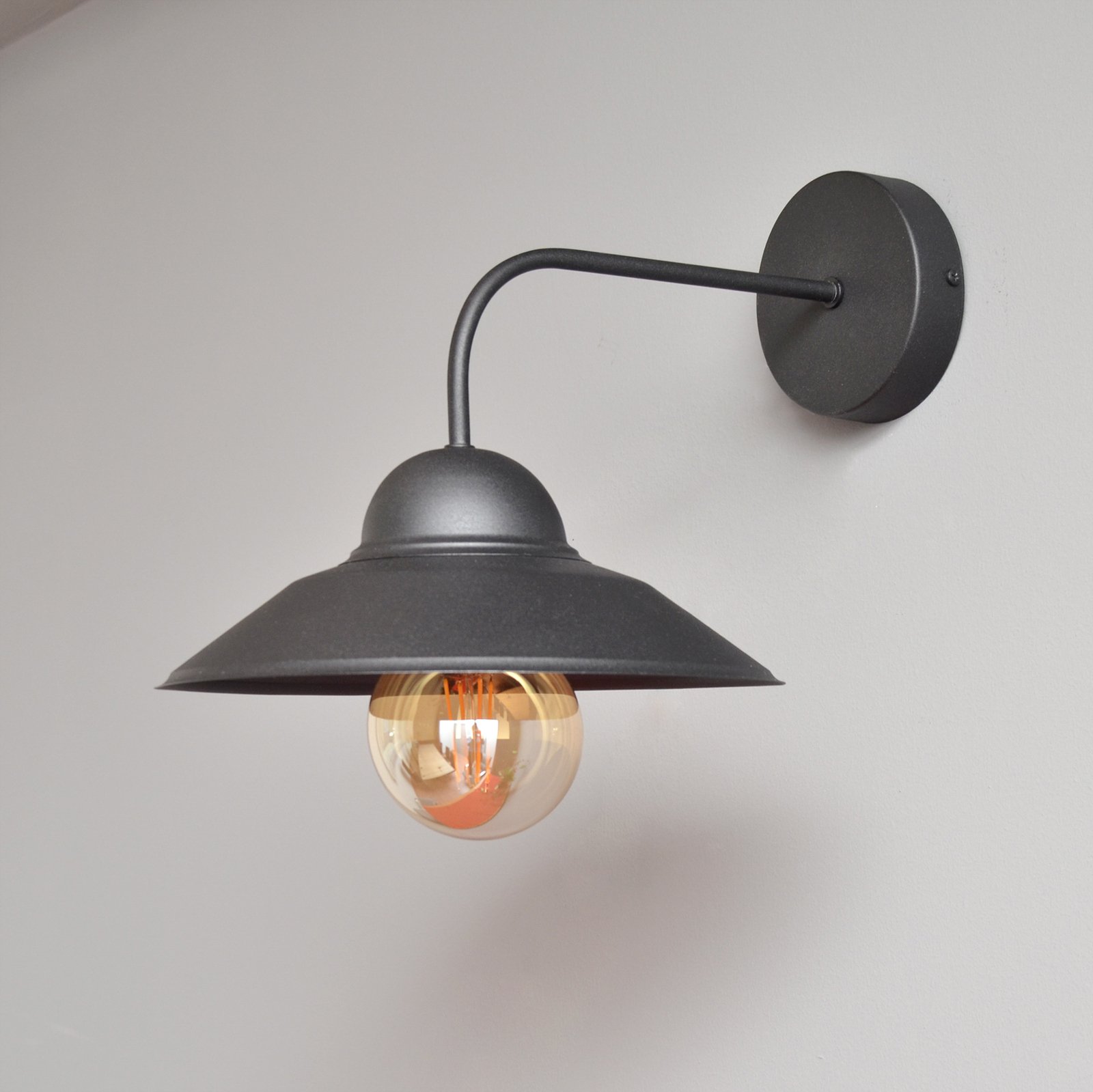 Zidna svjetiljka Sorapis, crna, metal, izbočina 34 cm