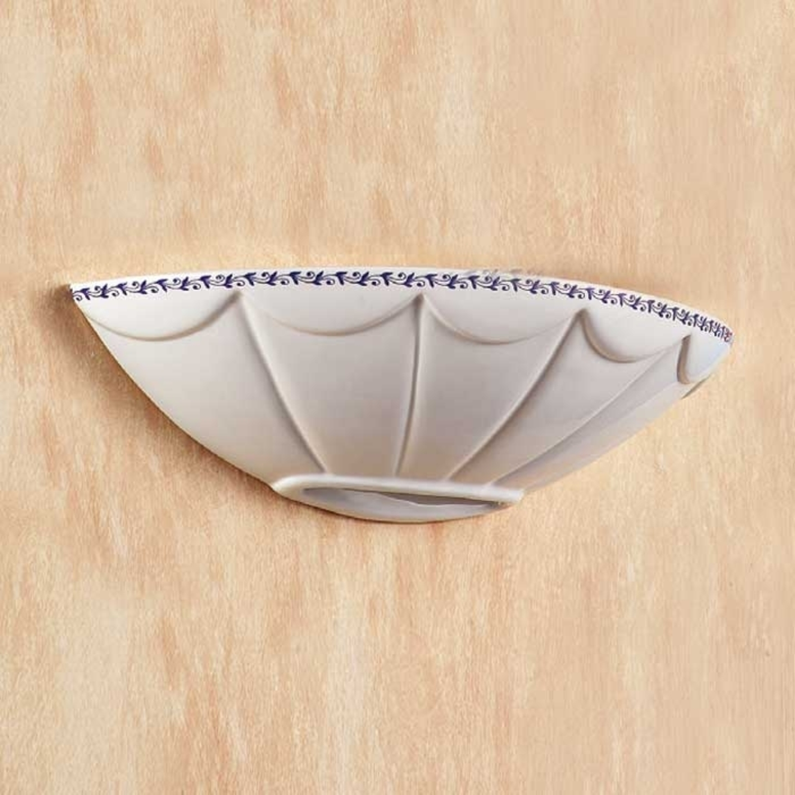 Il Punti wall light with semicircular ceramic bowl