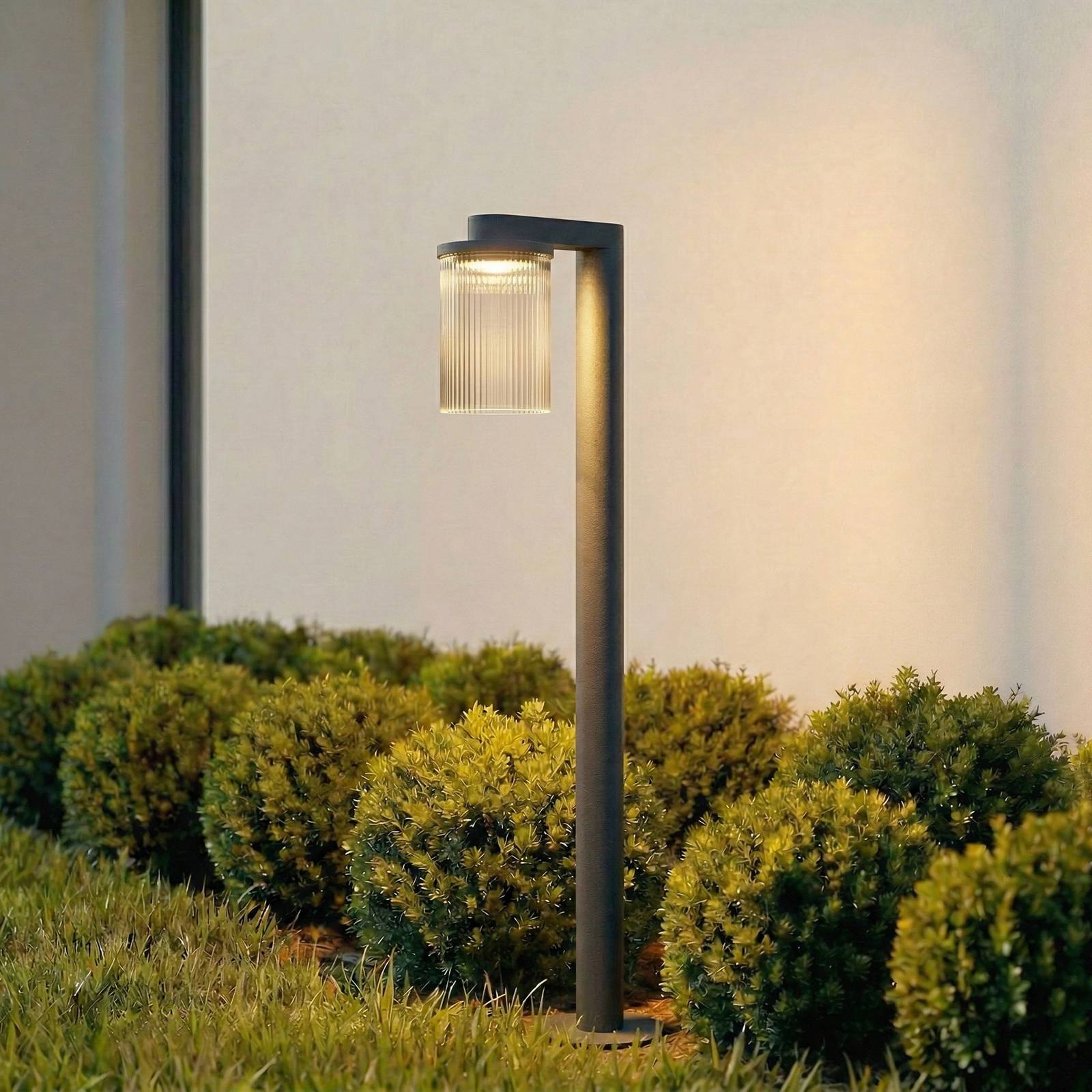 Lucande borne lumineuse LED Beelia, anthracite, 90 cm, rainurée