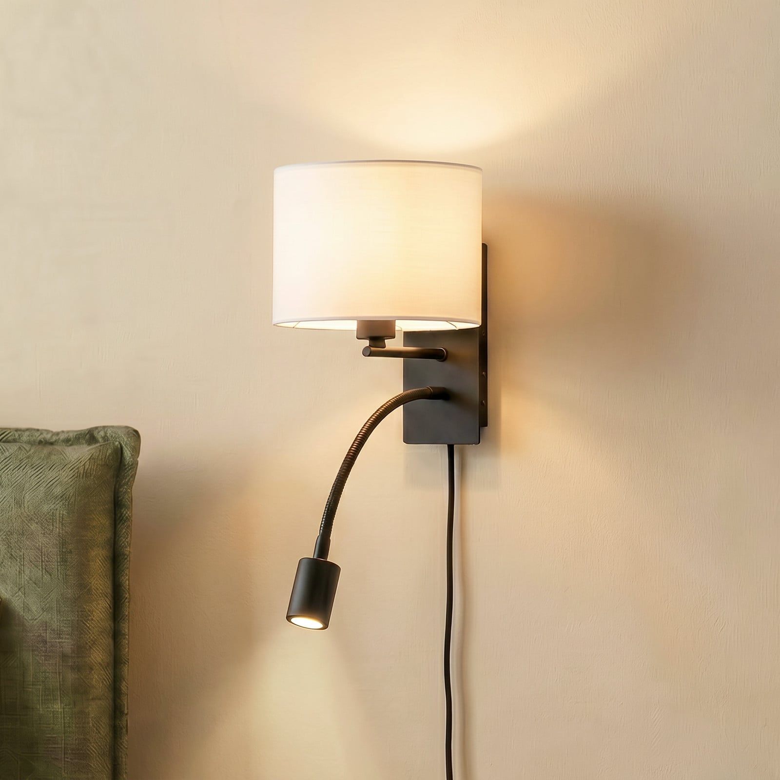 Florens væglampe 23,5 cm LED-læselampe sort Lindby - Stue - Moderne - Stof / tekstil - Med én lyskilde