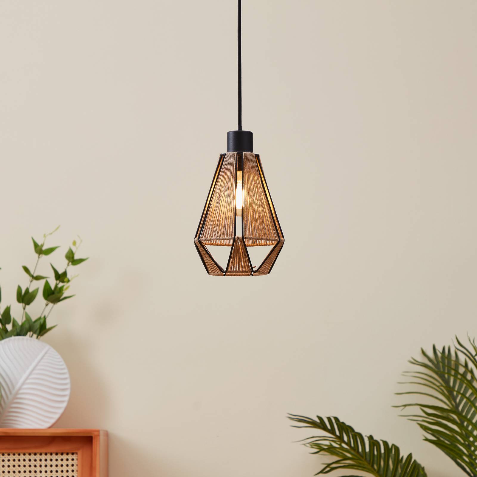 Lampa wisząca Adwickle, klosz z naturalnej przędzy