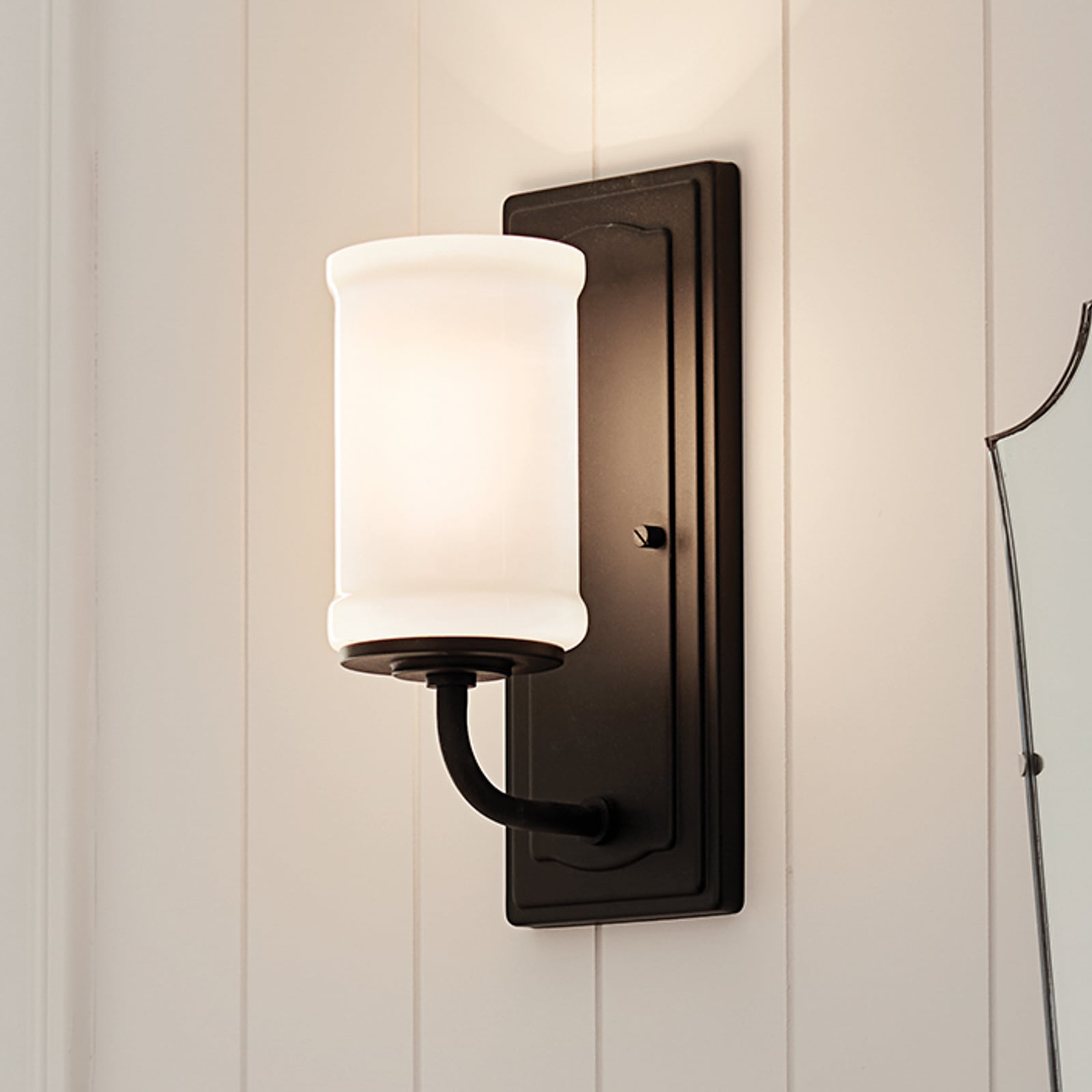 Nástenné svetlo Vetivene, čierna, výška 31 cm, IP44, G9-LED – KICHLER Nástenné svetlo Vetivene, čierna, výška 31 cm, IP44, G9-LED – KICHLER