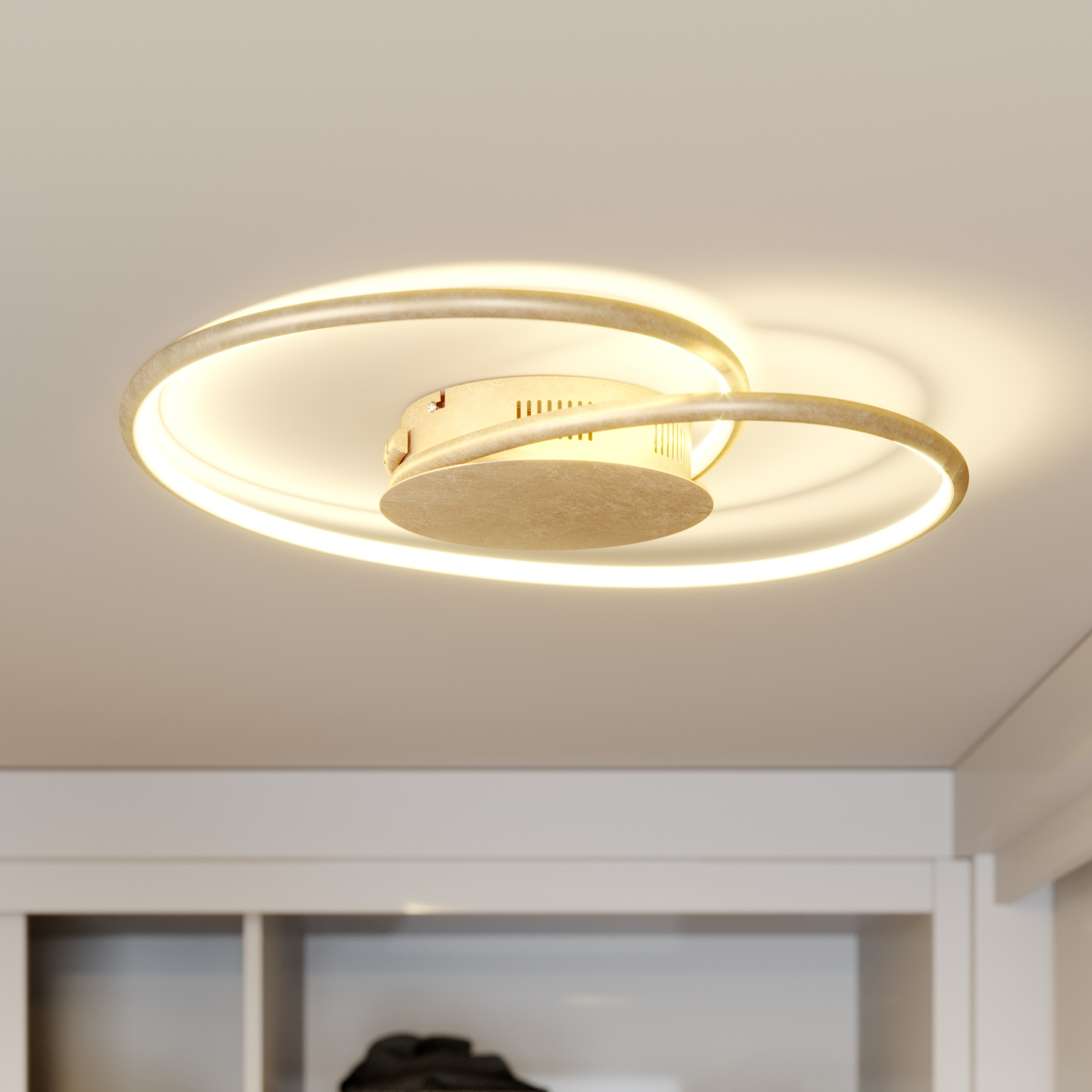 Lindby Joline lámpara LED de techo, oro, 45 cm
