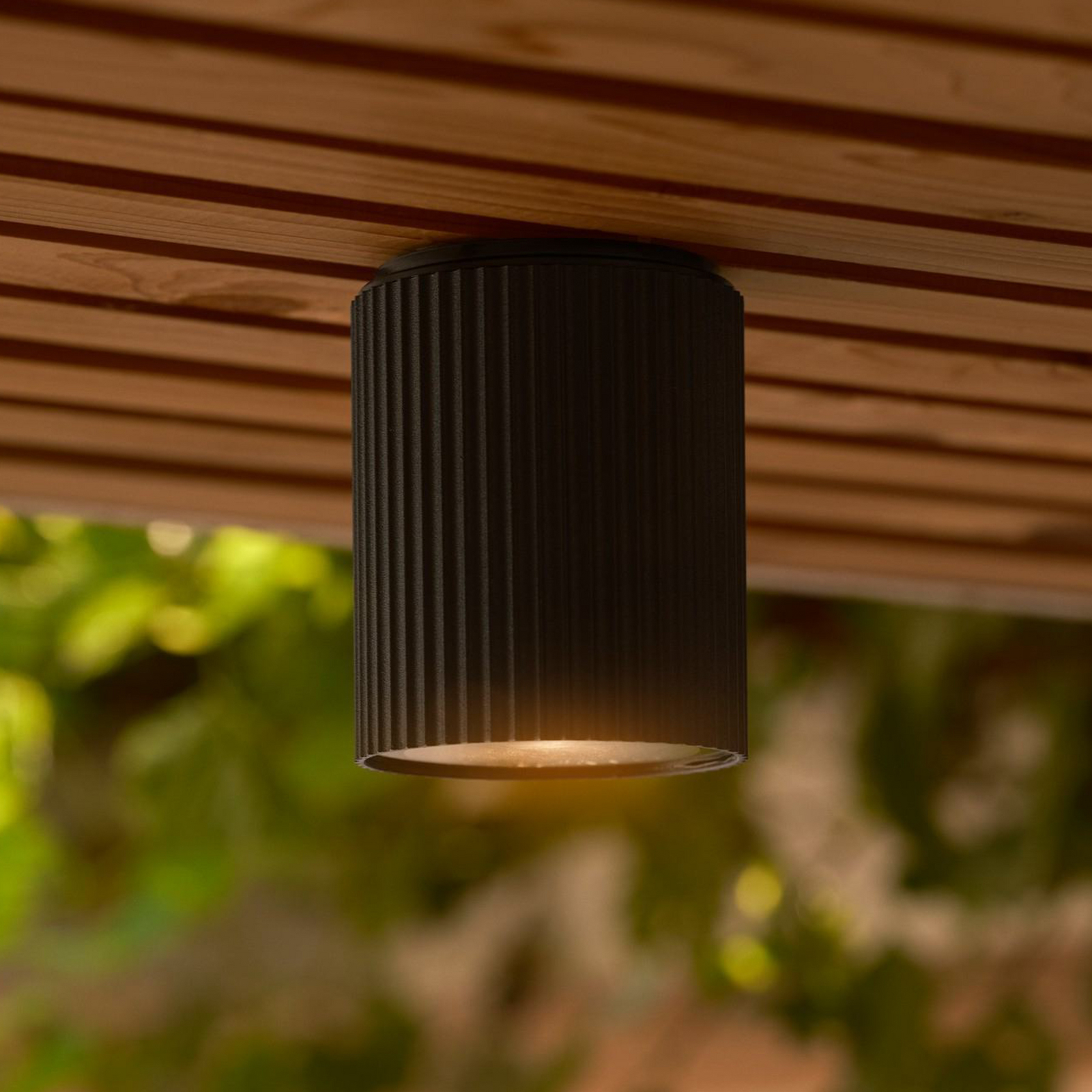 Kyklop Ripple ceiling light, black, aluminium, GU10