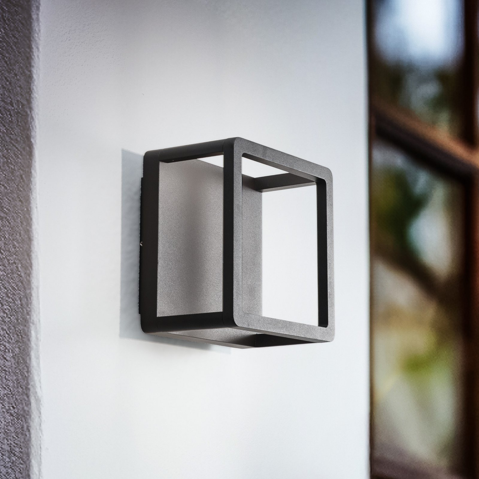 Lucande kinkiet zewnętrzny LED Thorvid, czarny, aluminium, 18 cm