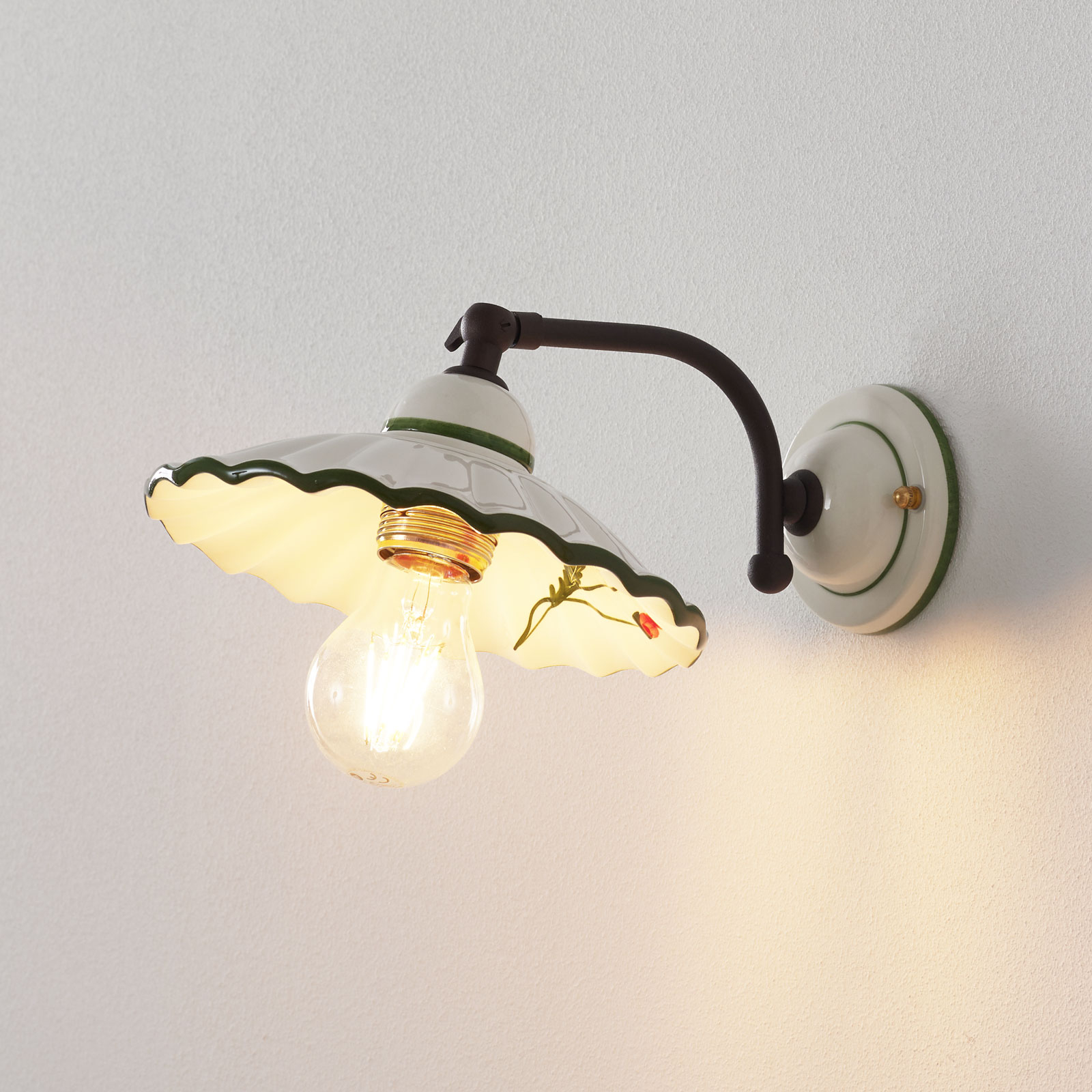Eurokeramic Beautiful ceramic wall light Papaveri, for Living / Dining Room, ceramics, iron, E27, 60 W, energy efficiency: A++, H: 15 cm