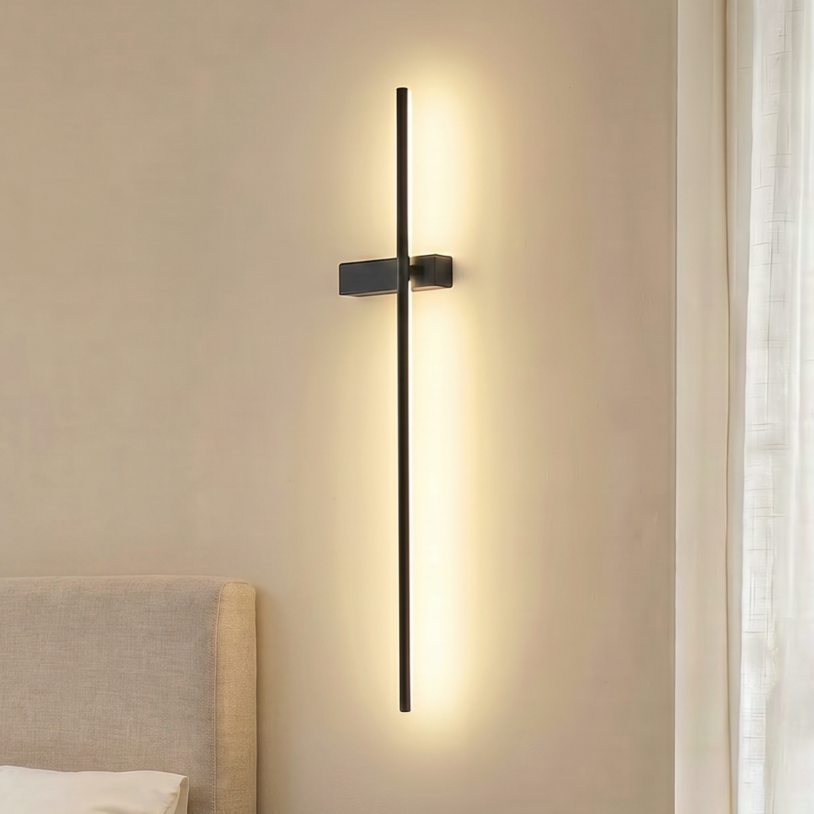 LED стенна лампа Lindby Natsumi, черна, алуминий, 90 см