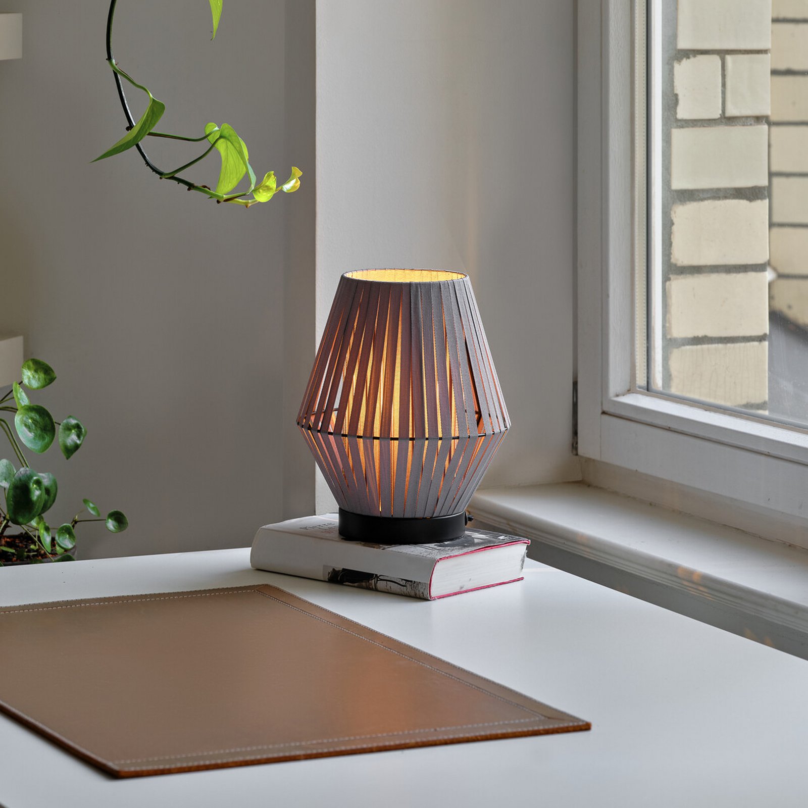 OSRAM bordlampe Decor Stripes, grå, tekstil, E14