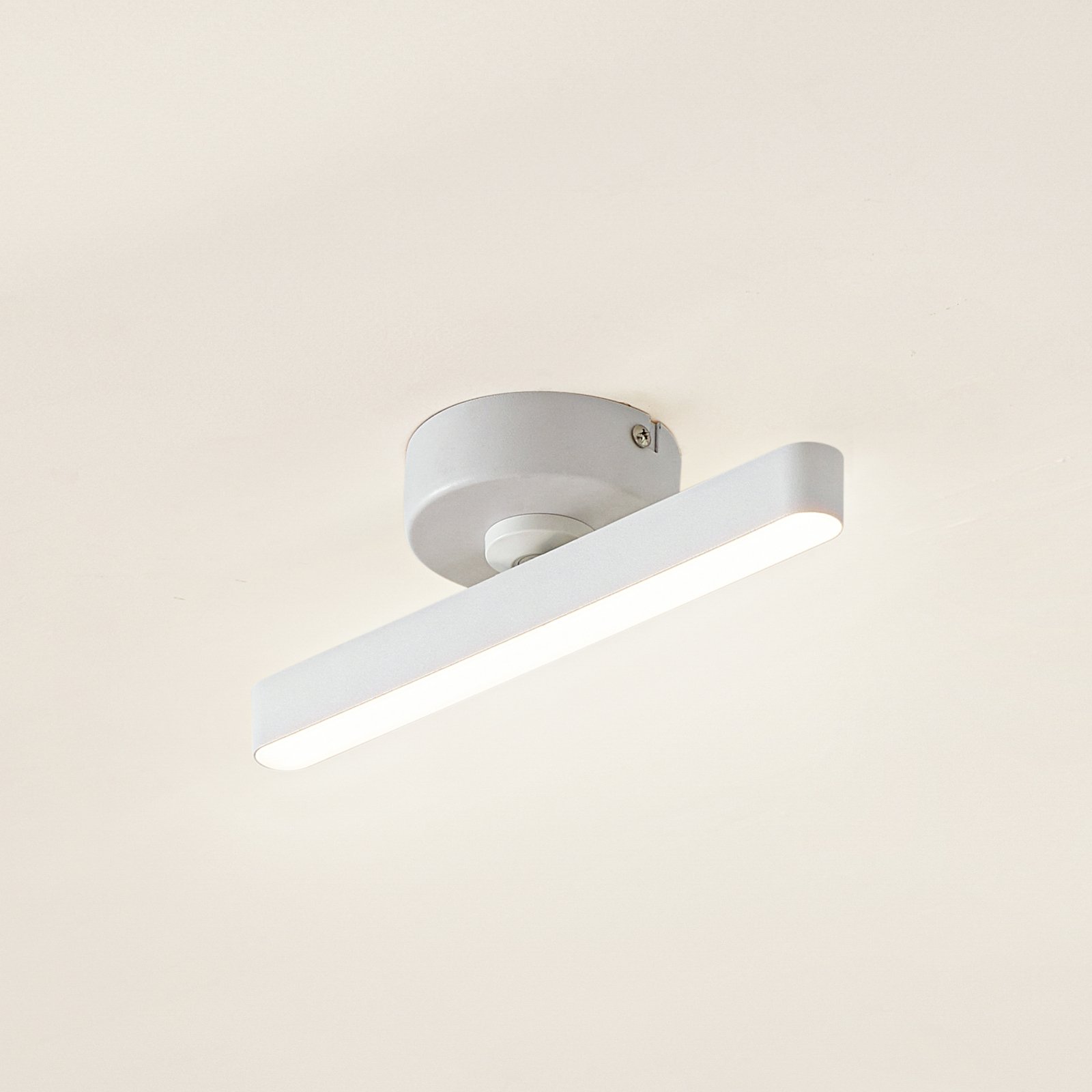 Lindby LED-spotlight Eldrin, hvit, 8,3W, 1-lys, jern