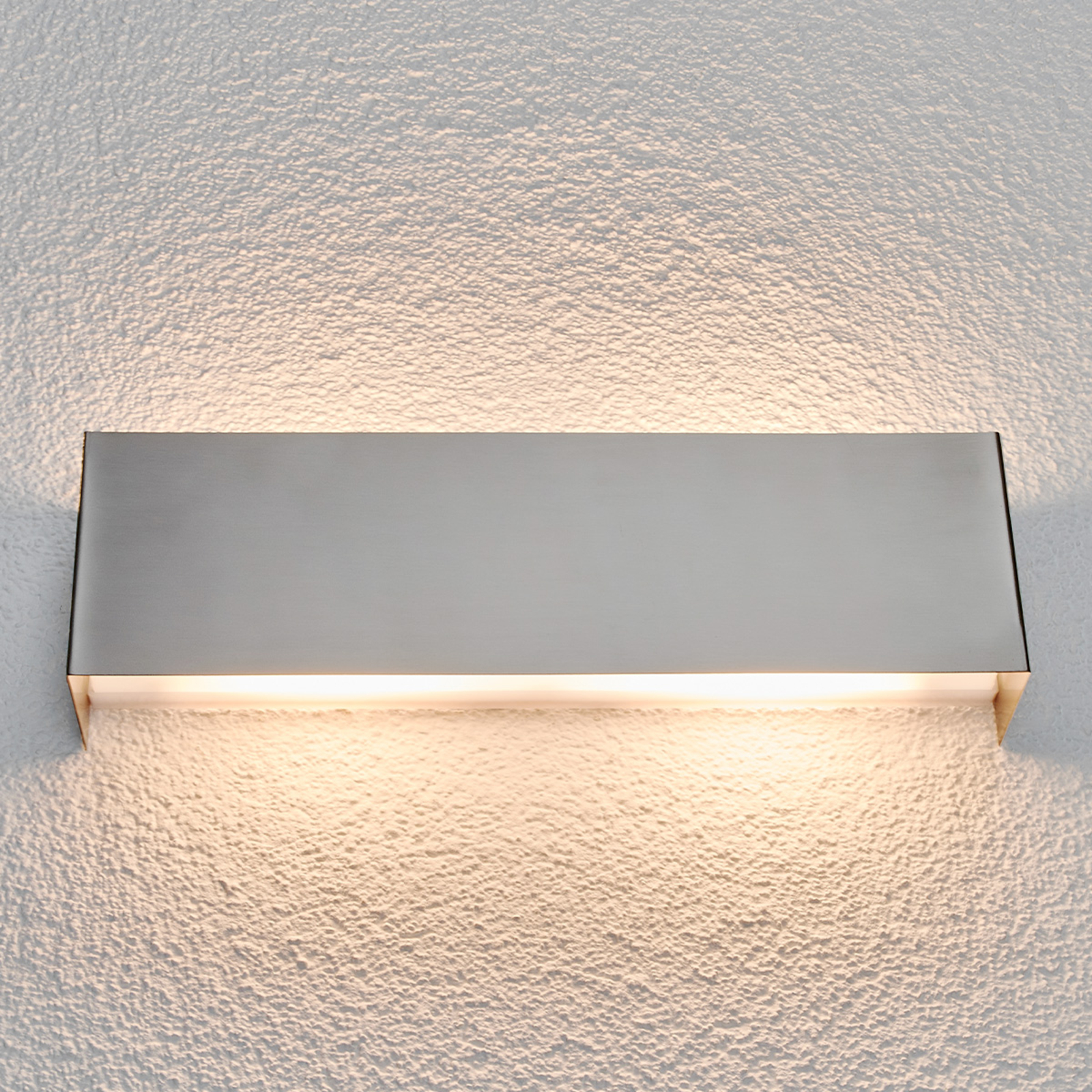 Lindby Indirectly-shining outdoor wall light Pavla, Stainless, plastic, E27, 11 W, energy efficiency: A++, W: 40.4 cm, H: 12 cm