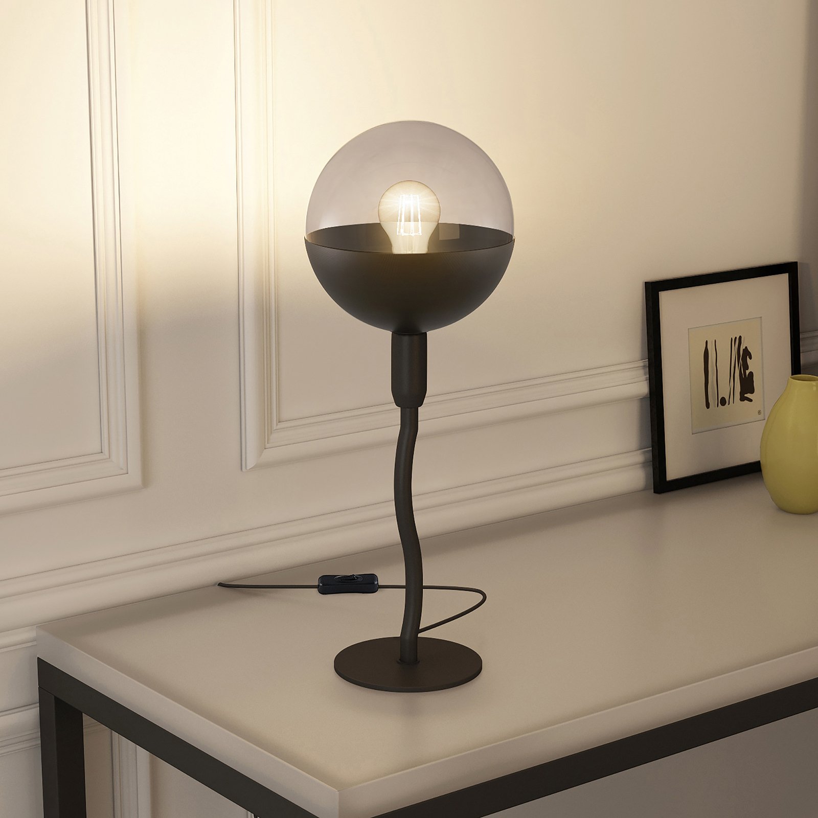 Lucande Dustian asztali lámpa, üveggömb